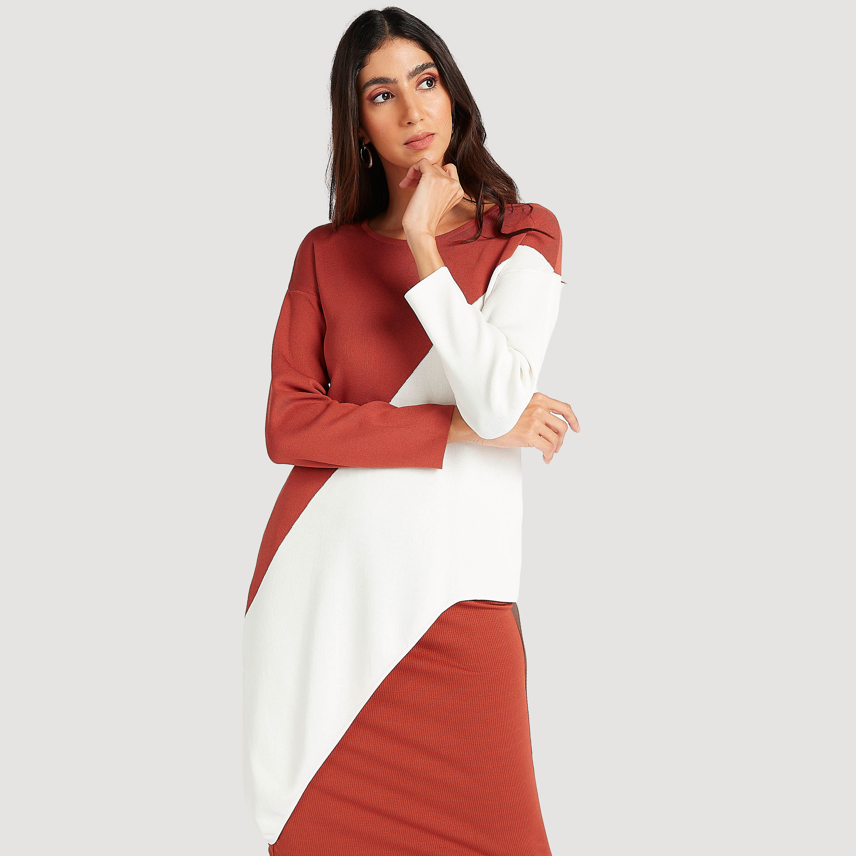 بلوزة تصاميم مغايرة بأكمام طويلة وأطراف غير مستوية-women-clothing-shirtsandblouses-blouses-image-5