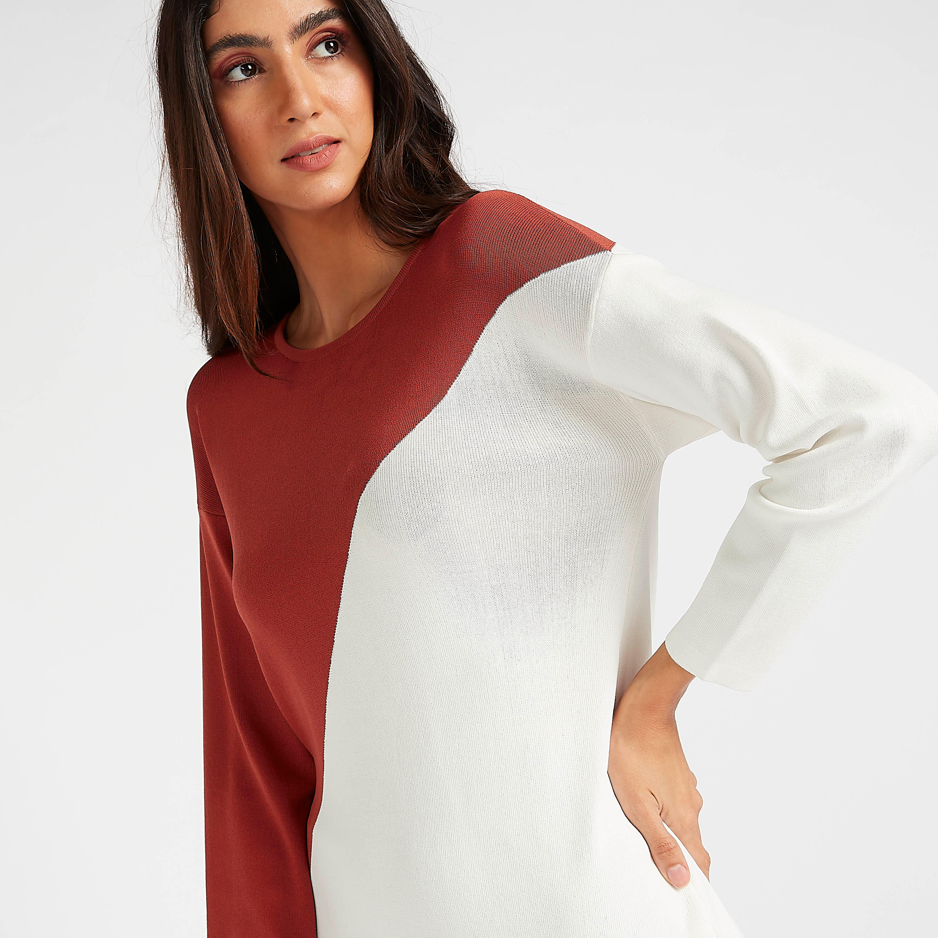 بلوزة تصاميم مغايرة بأكمام طويلة وأطراف غير مستوية-women-clothing-shirtsandblouses-blouses-image-3