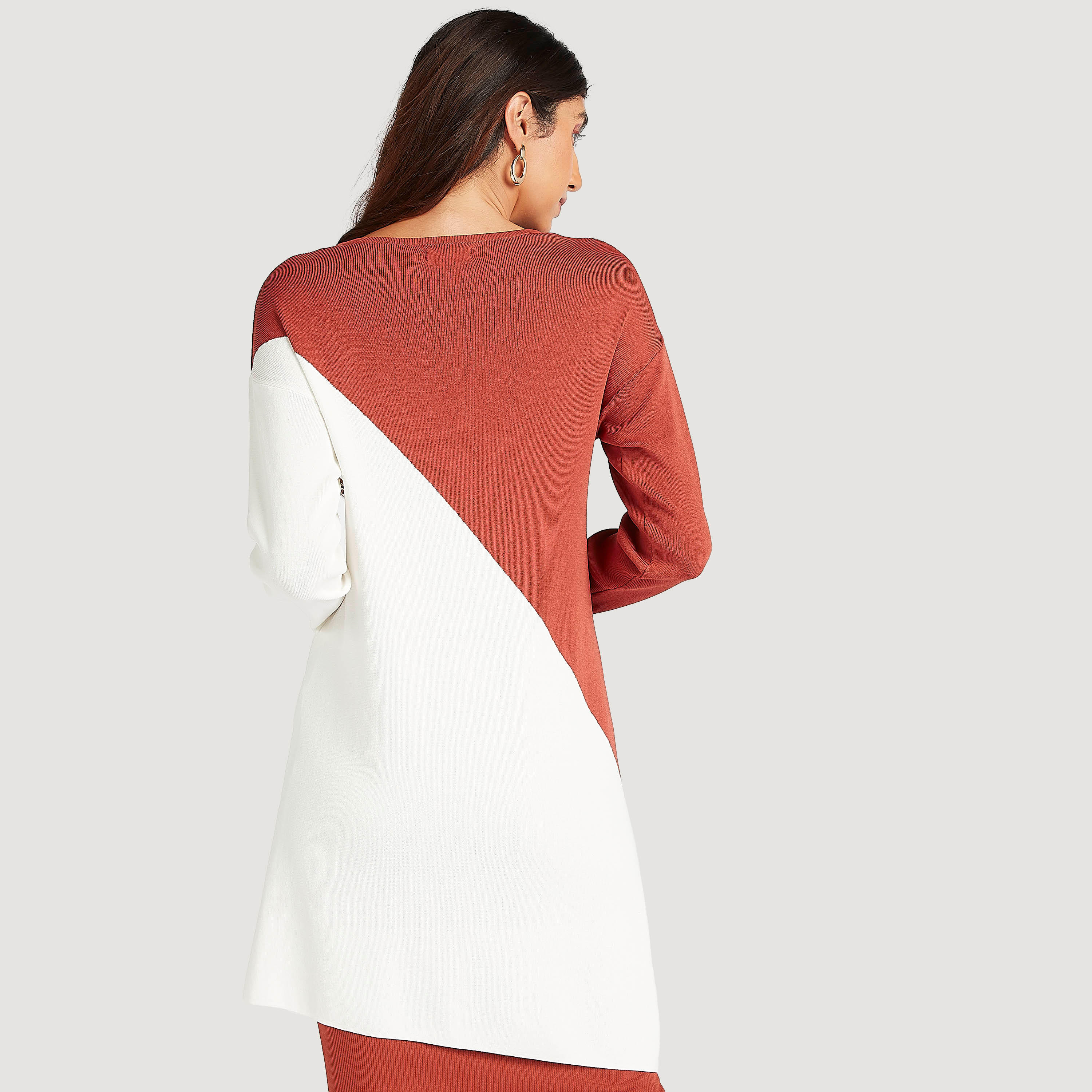 بلوزة تصاميم مغايرة بأكمام طويلة وأطراف غير مستوية-women-clothing-shirtsandblouses-blouses-image-2