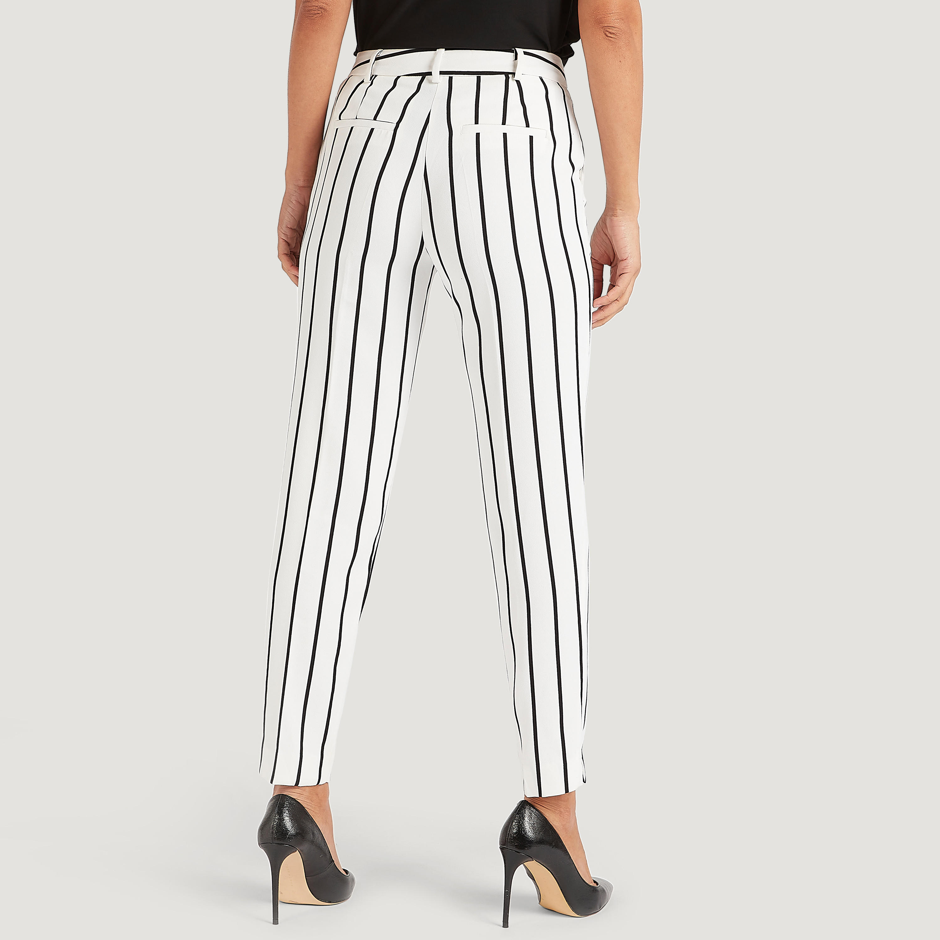 بنطلون سليم فيت مخطّط بخصر متوسّط الارتفاع وجيوب-women-clothing-bottoms-trousers-image-4