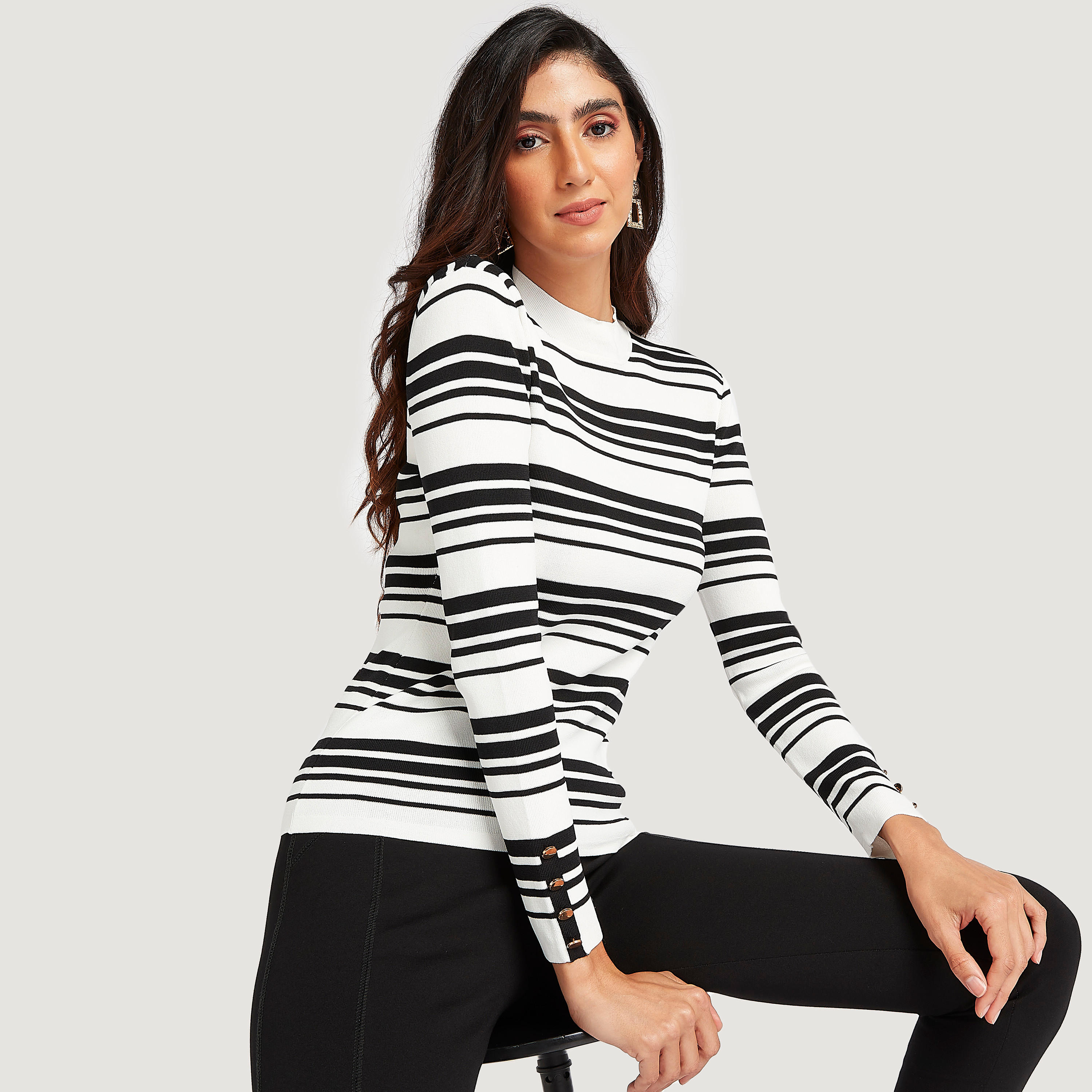 كنزة مخطّطة بياقة عالية وأكمام طويلة-women-clothing-cardigansandjumpers-jumpers-image-5