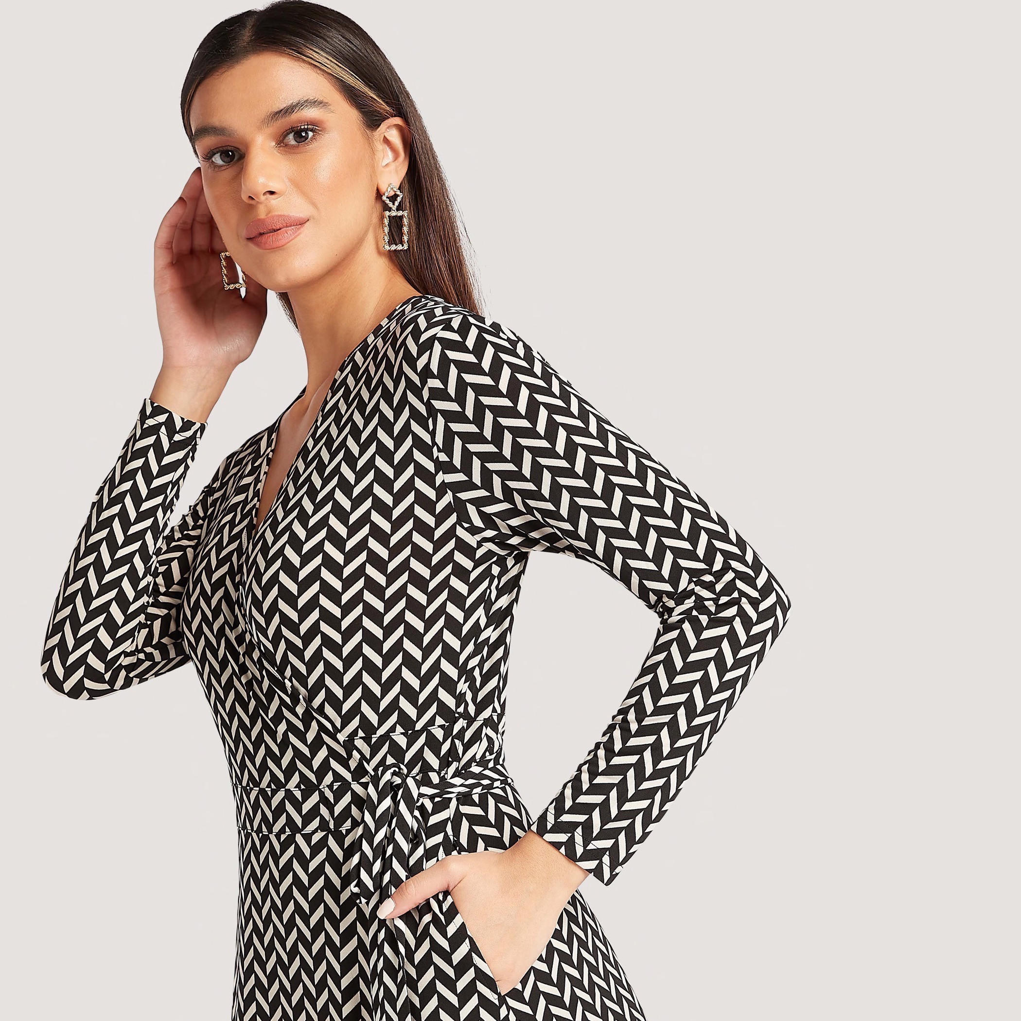 Printed Maxi A-line Dress with Long Sleeves and Pockets-women-clothing-dresses-image-3