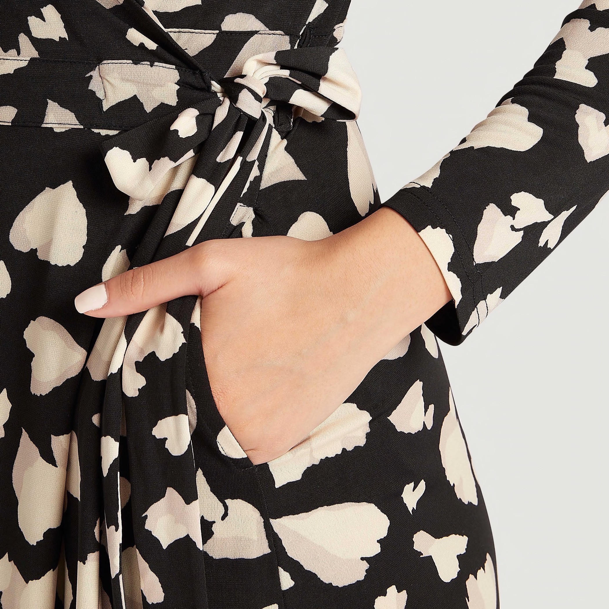 فستان طويل إيه لاين بأكمام طويلة وجيوب وطبعات-women-clothing-dresses-image-5