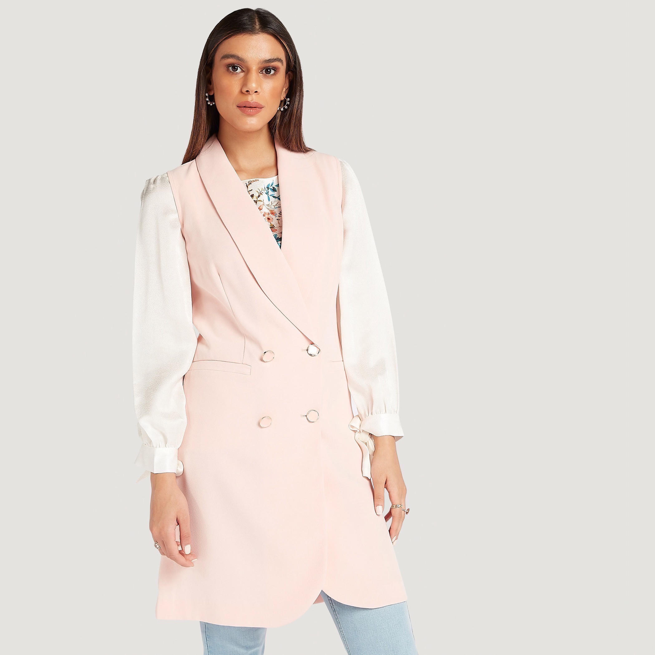 Solid Sleeveless Trench Coat with Shawl Neck and Button Closure-women-clothing-coatsandjackets-coats-image-1