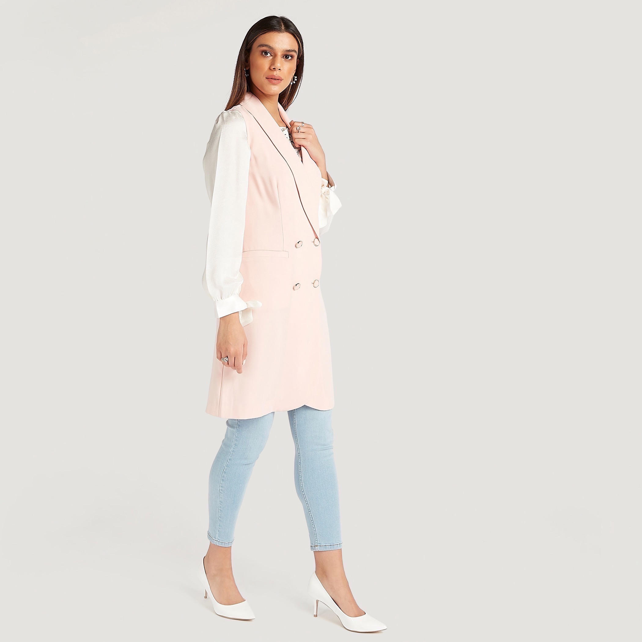Solid Sleeveless Trench Coat with Shawl Neck and Button Closure-women-clothing-coatsandjackets-coats-image-5