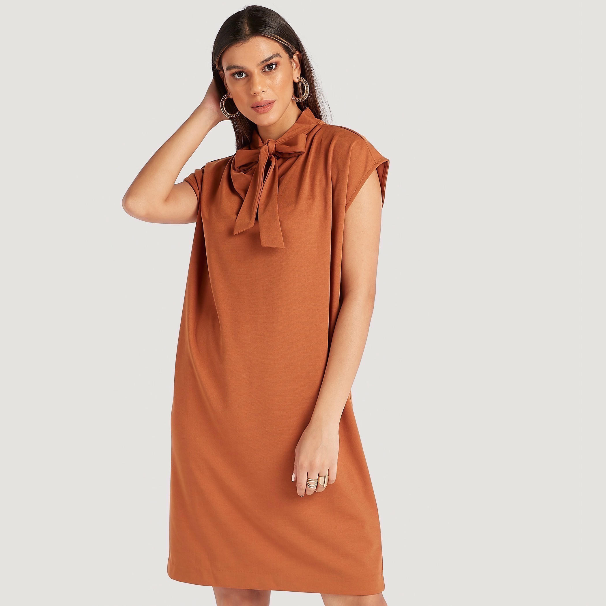 فستان قصير سادة بأكمام كاب وأربطة عنق-women-clothing-dresses-image-4