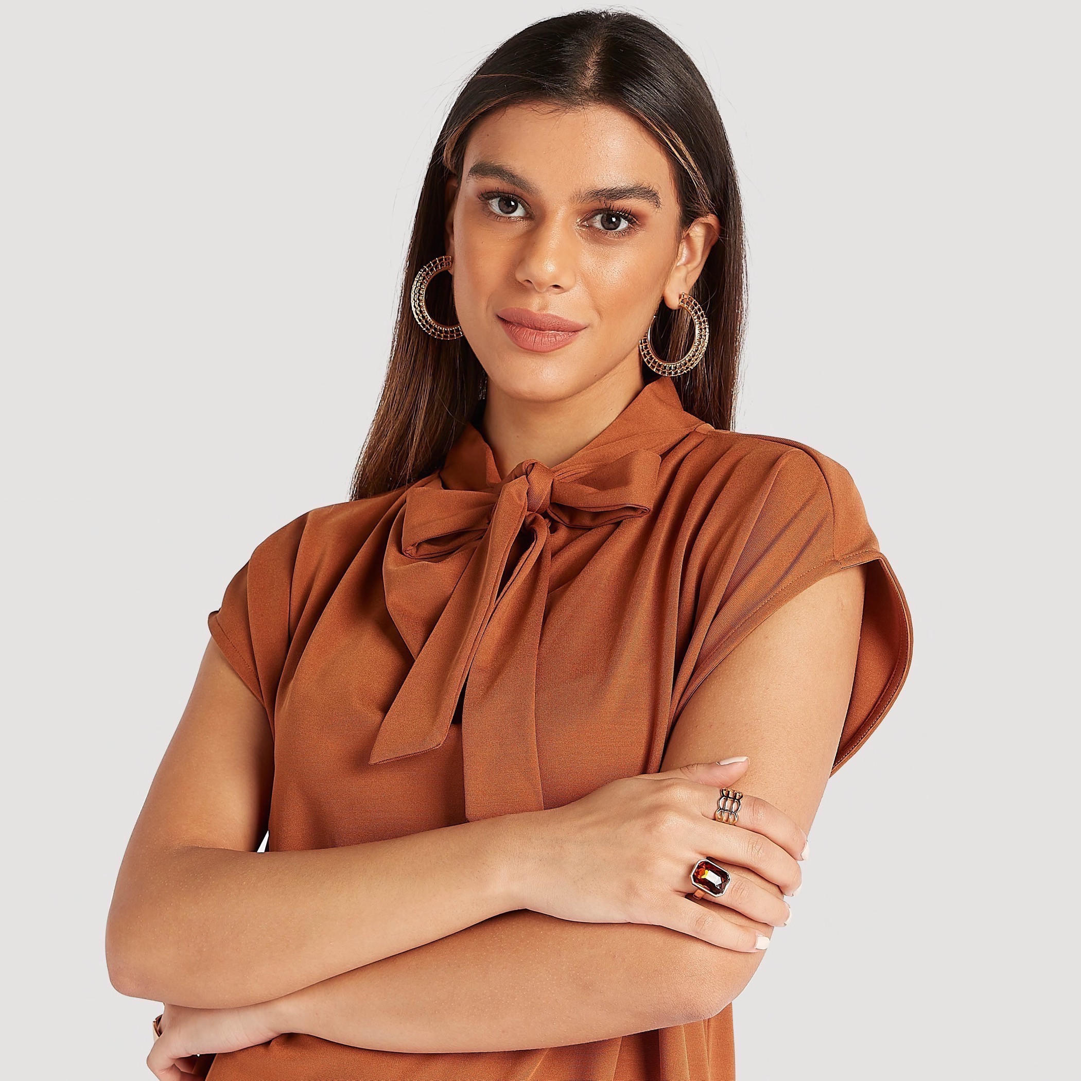 فستان قصير سادة بأكمام كاب وأربطة عنق-women-clothing-dresses-image-3