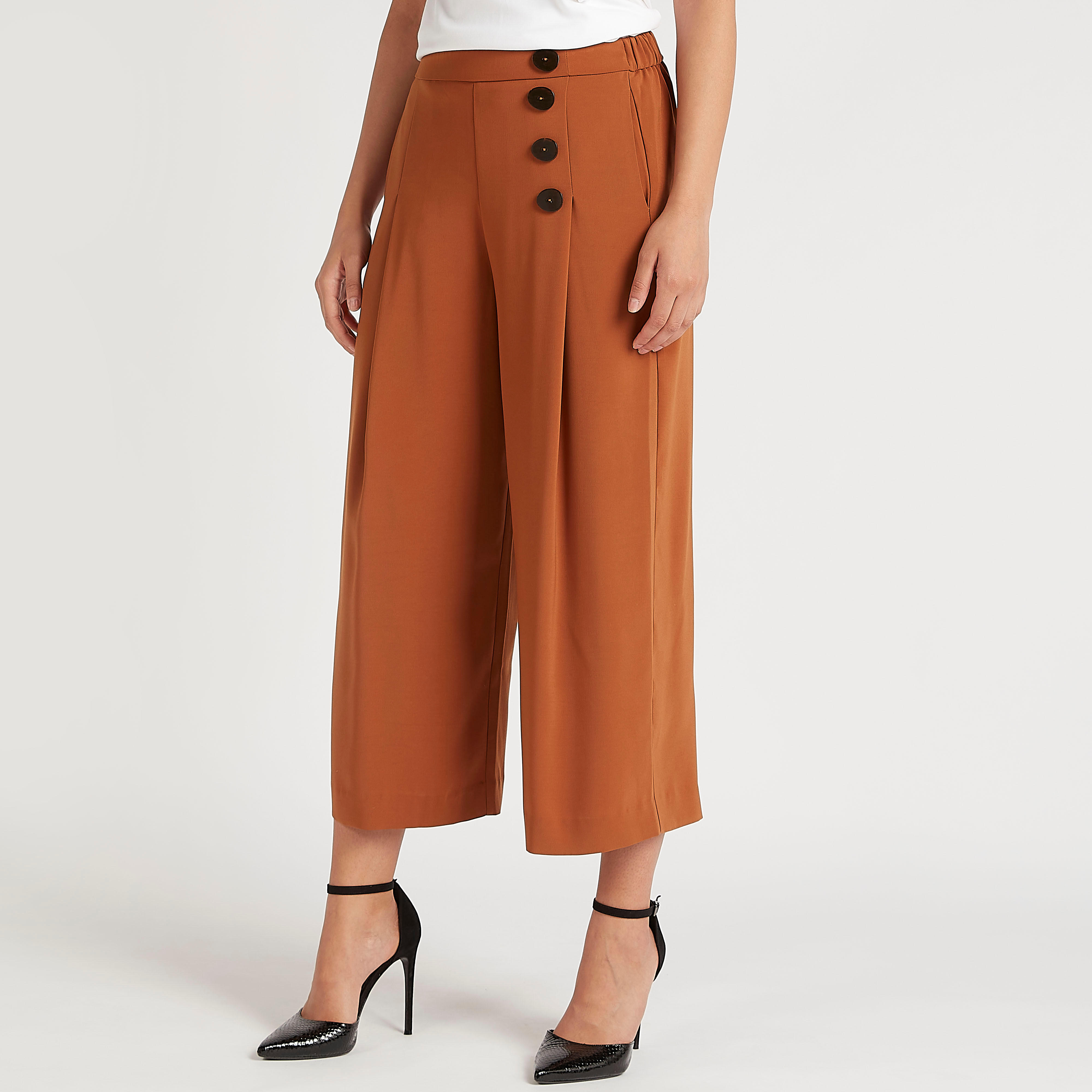 بنطلون كوليتوس بارز الملمس بتفاصيل زر وخصر متوسّط الارتفاع-women-clothing-bottoms-trousers-image-1
