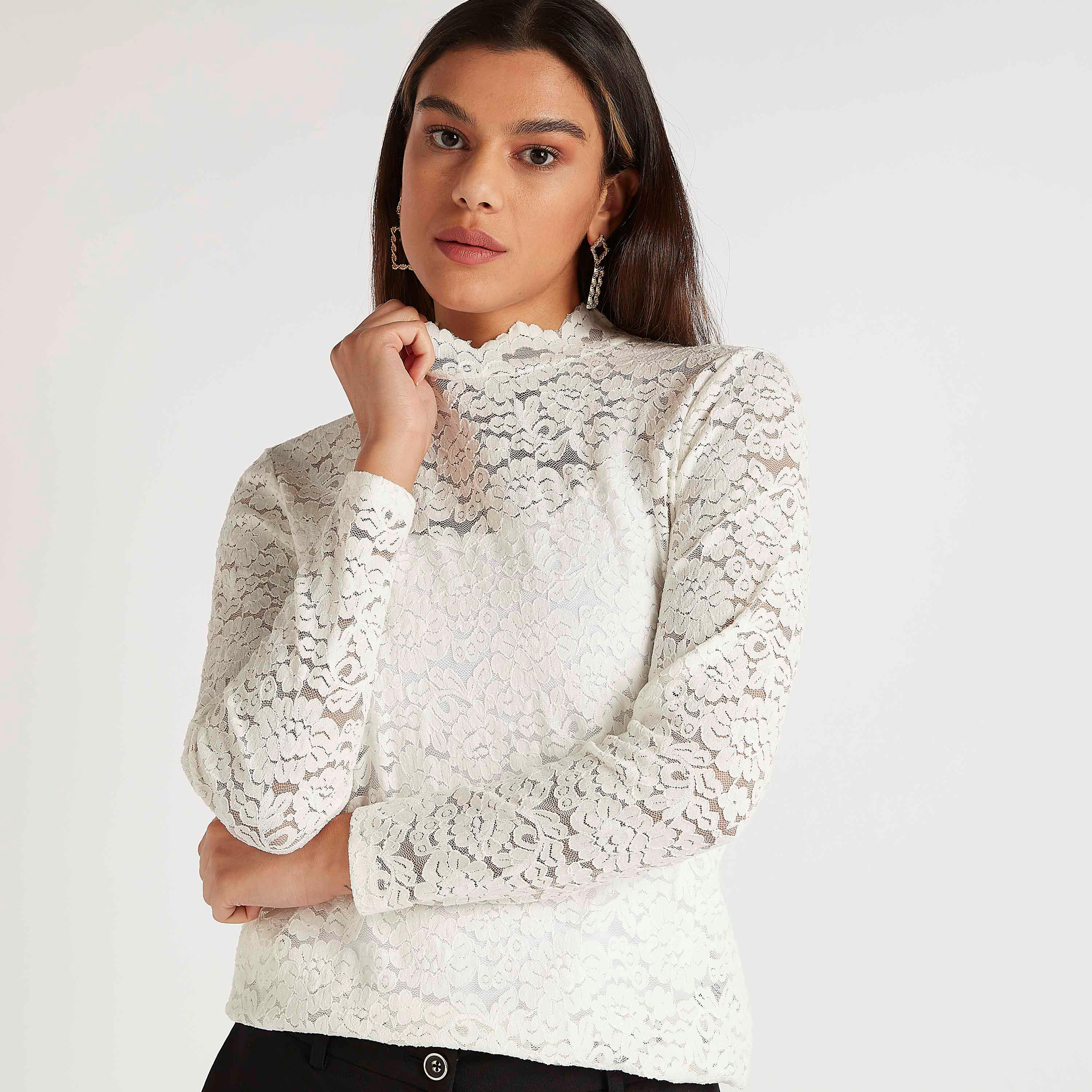 بلوزة دانتيل بأكمام طويلة وياقة عالية-women-clothing-shirtsandblouses-blouses-image-5
