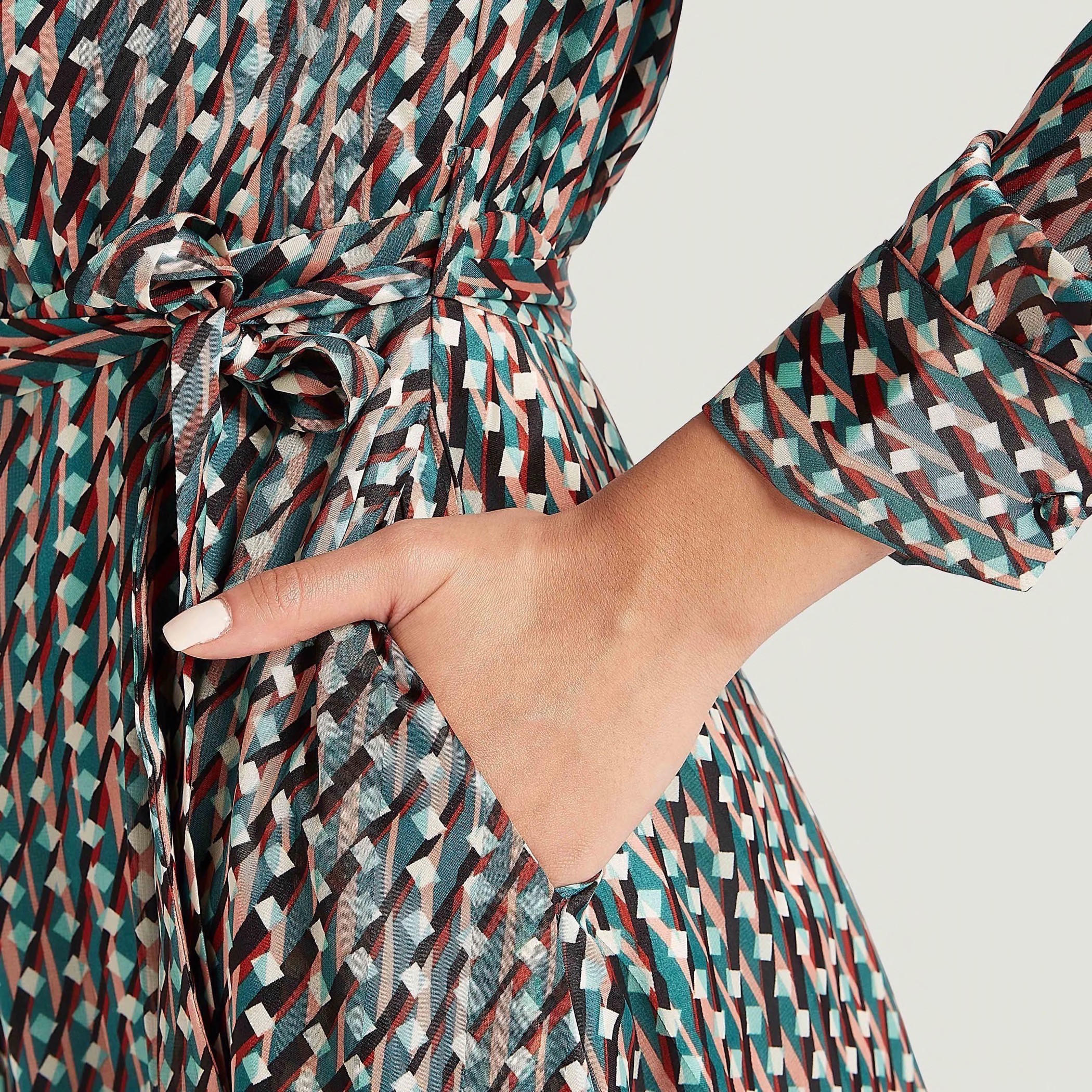 فستان إيه لاين طويل بأكمام طويلة وطبعات-women-clothing-dresses-image-3