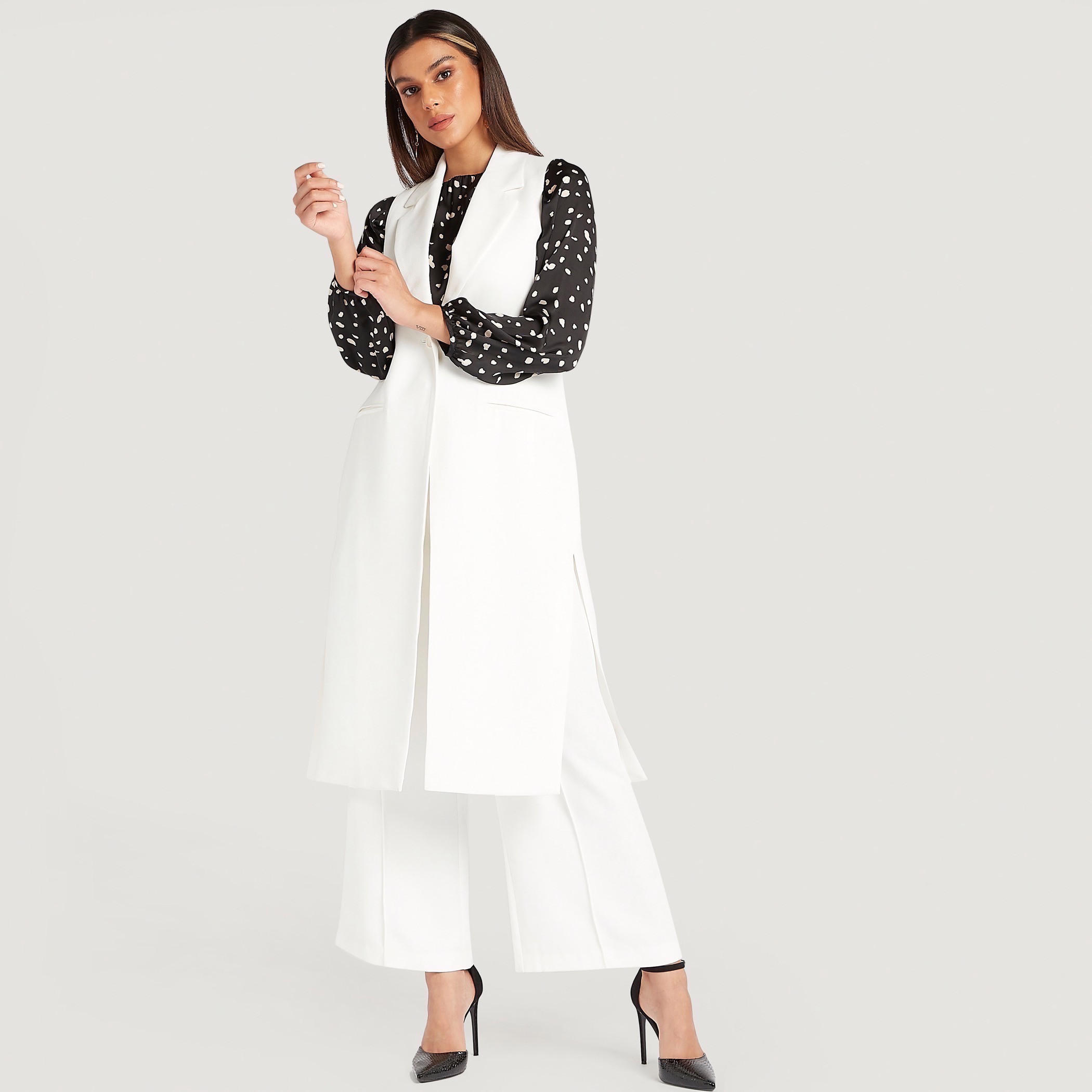 بلوزة بطبعات وأكمام طويلة مغايرة وياقة ضيّقة-women-clothing-shirtsandblouses-blouses-image-4