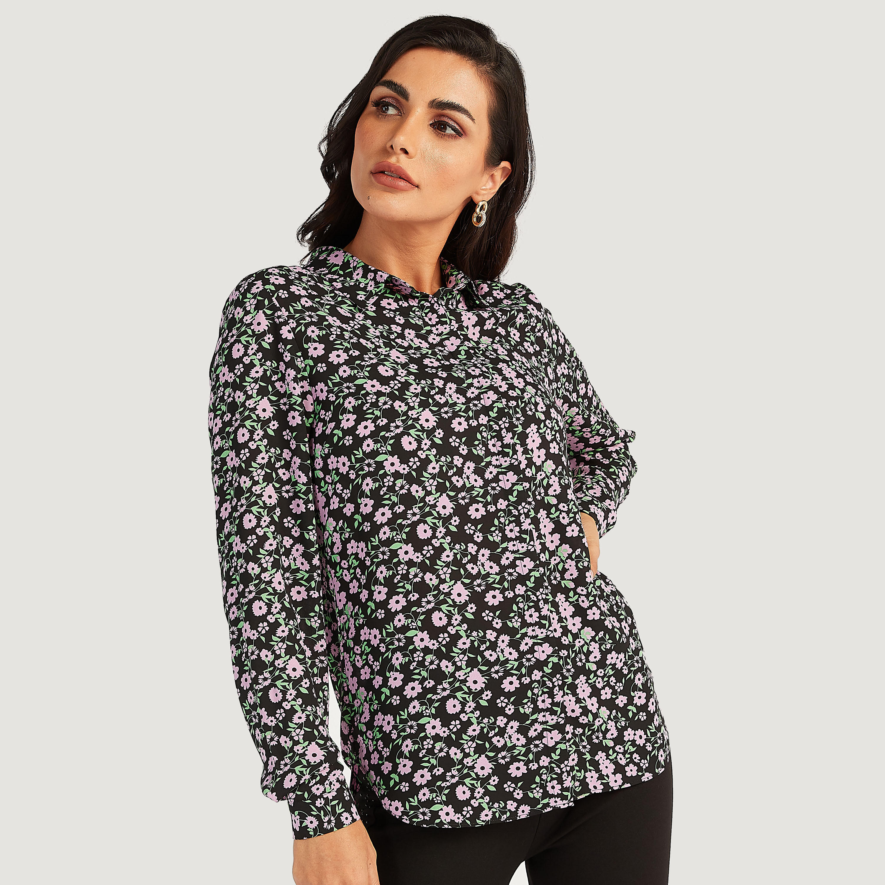 قميص بطبعات أزهار وياقة عادية وأكمام طويلة-women-clothing-shirtsandblouses-shirts-image-1