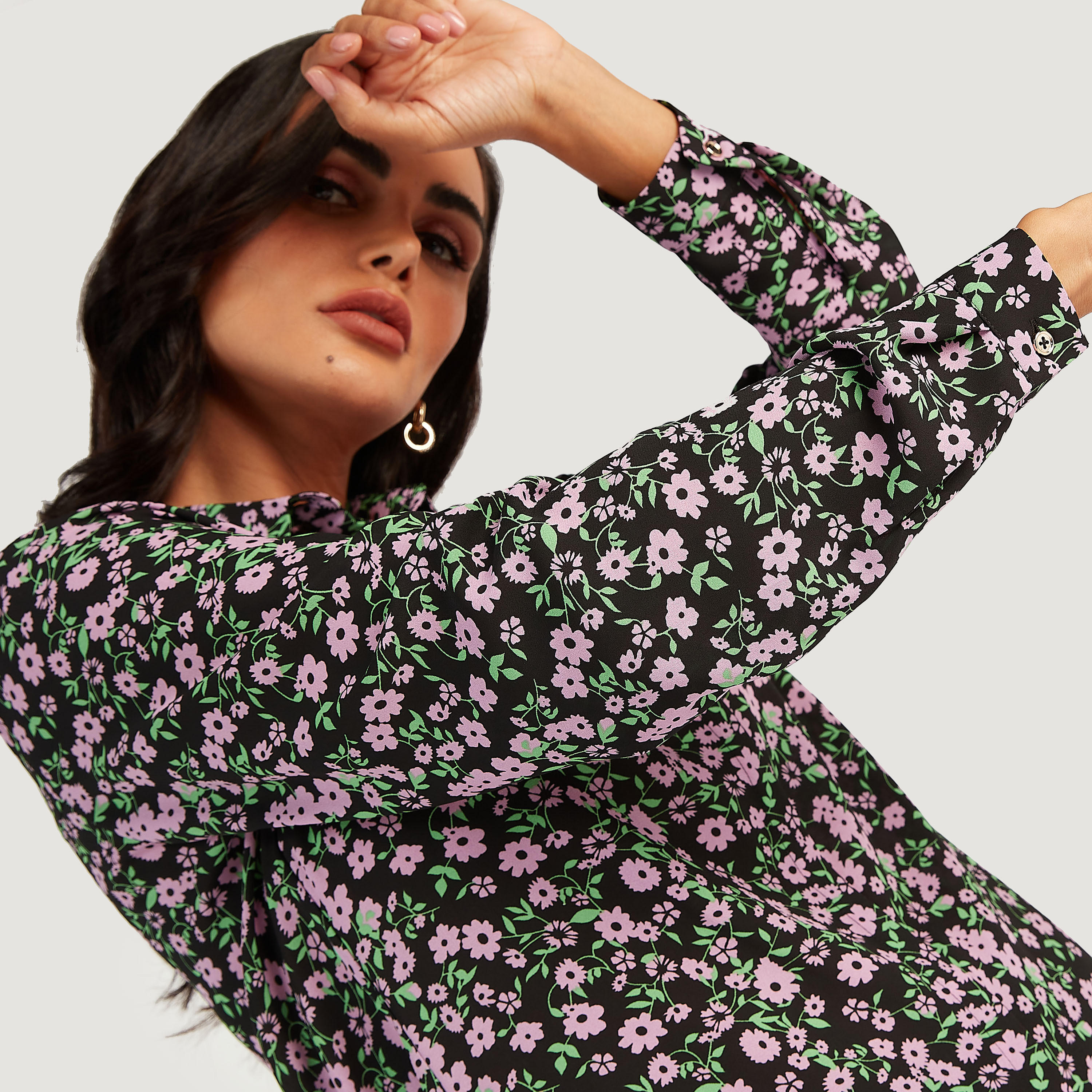 قميص بطبعات أزهار وياقة عادية وأكمام طويلة-women-clothing-shirtsandblouses-shirts-image-3