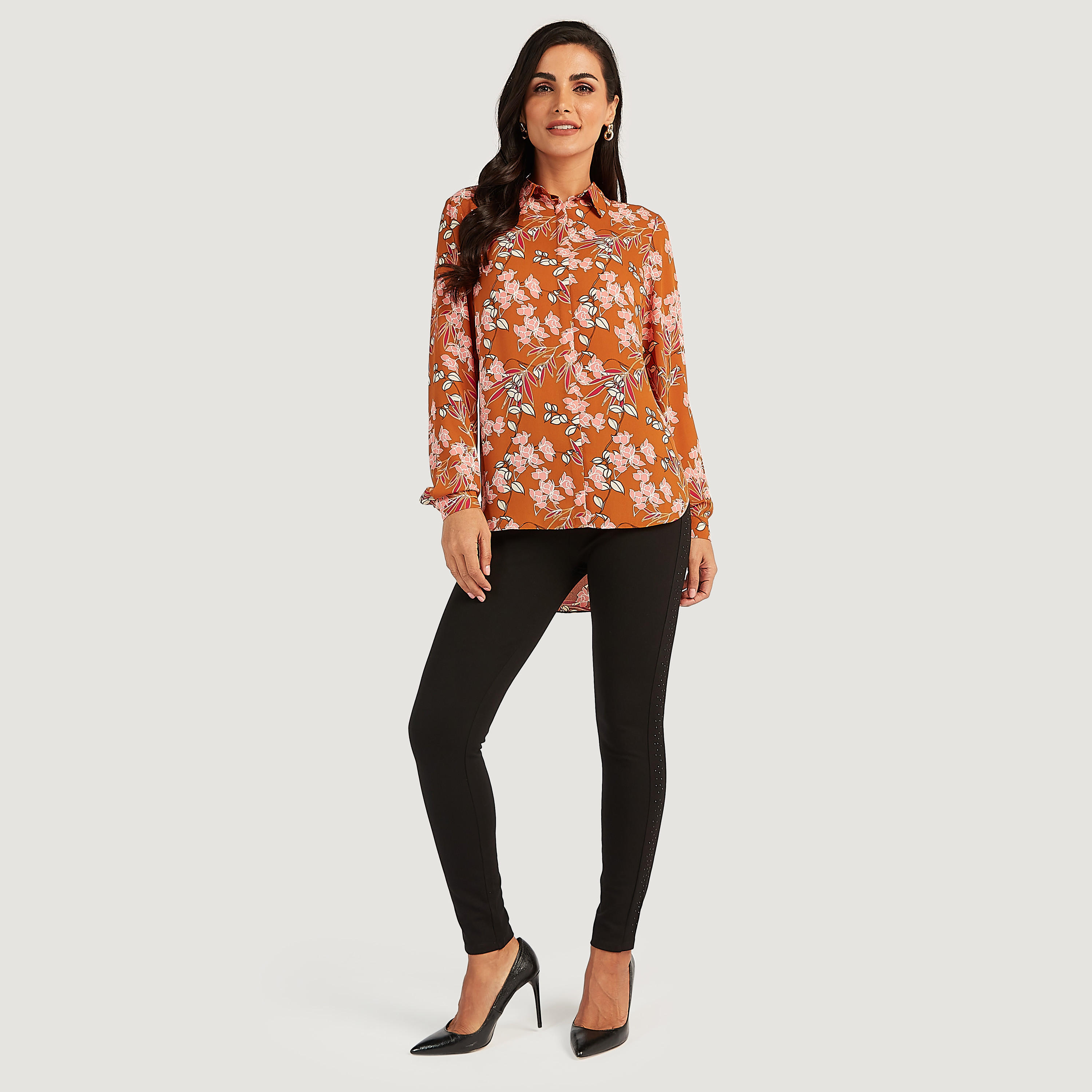 قميص بطبعات أزهار وياقة عادية وأكمام طويلة-women-clothing-shirtsandblouses-shirts-image-2
