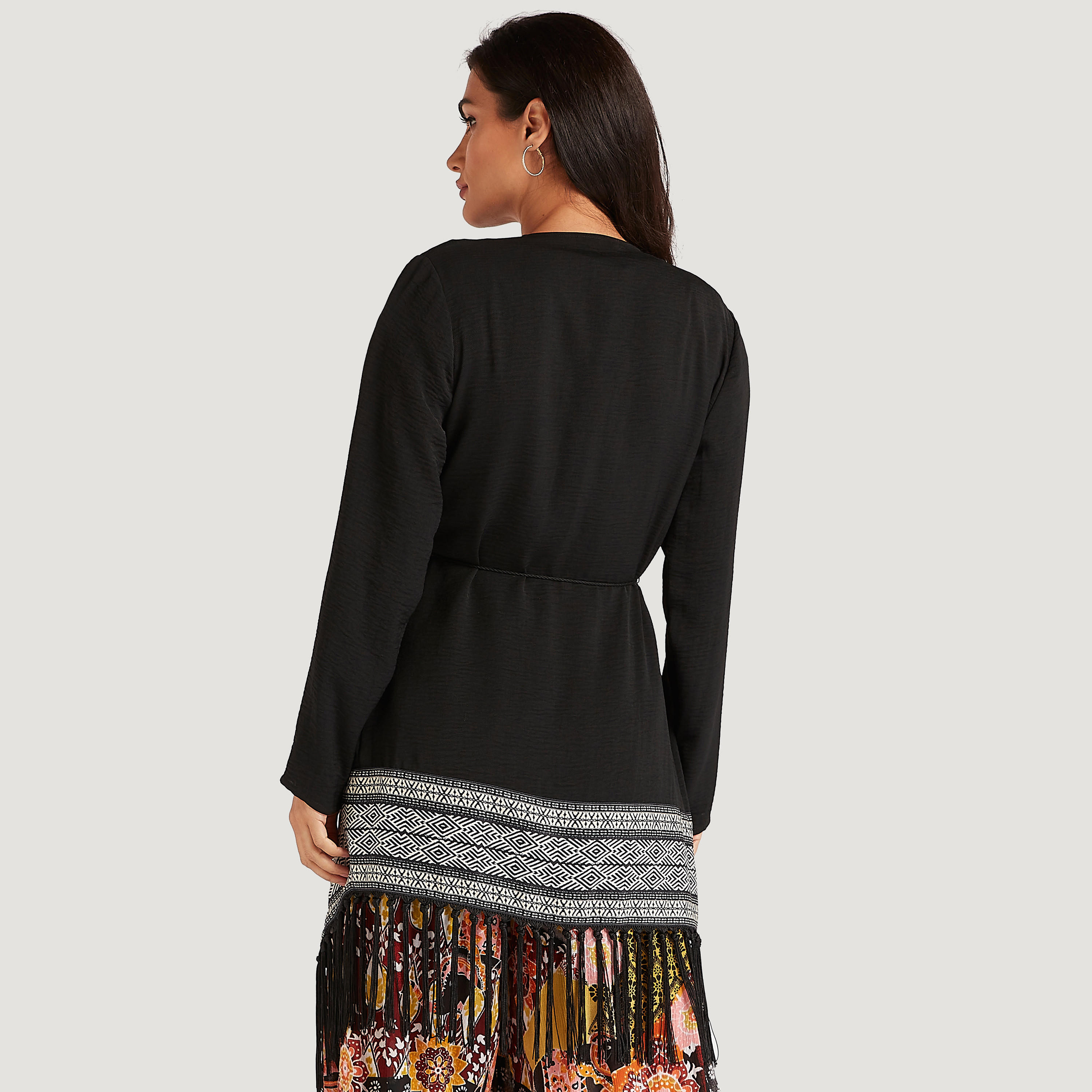 بونشو خفيف مطرّز بشراشيب وأكمام طويلة-women-winterwear-cardigansandjumpers-cardigans-image-4