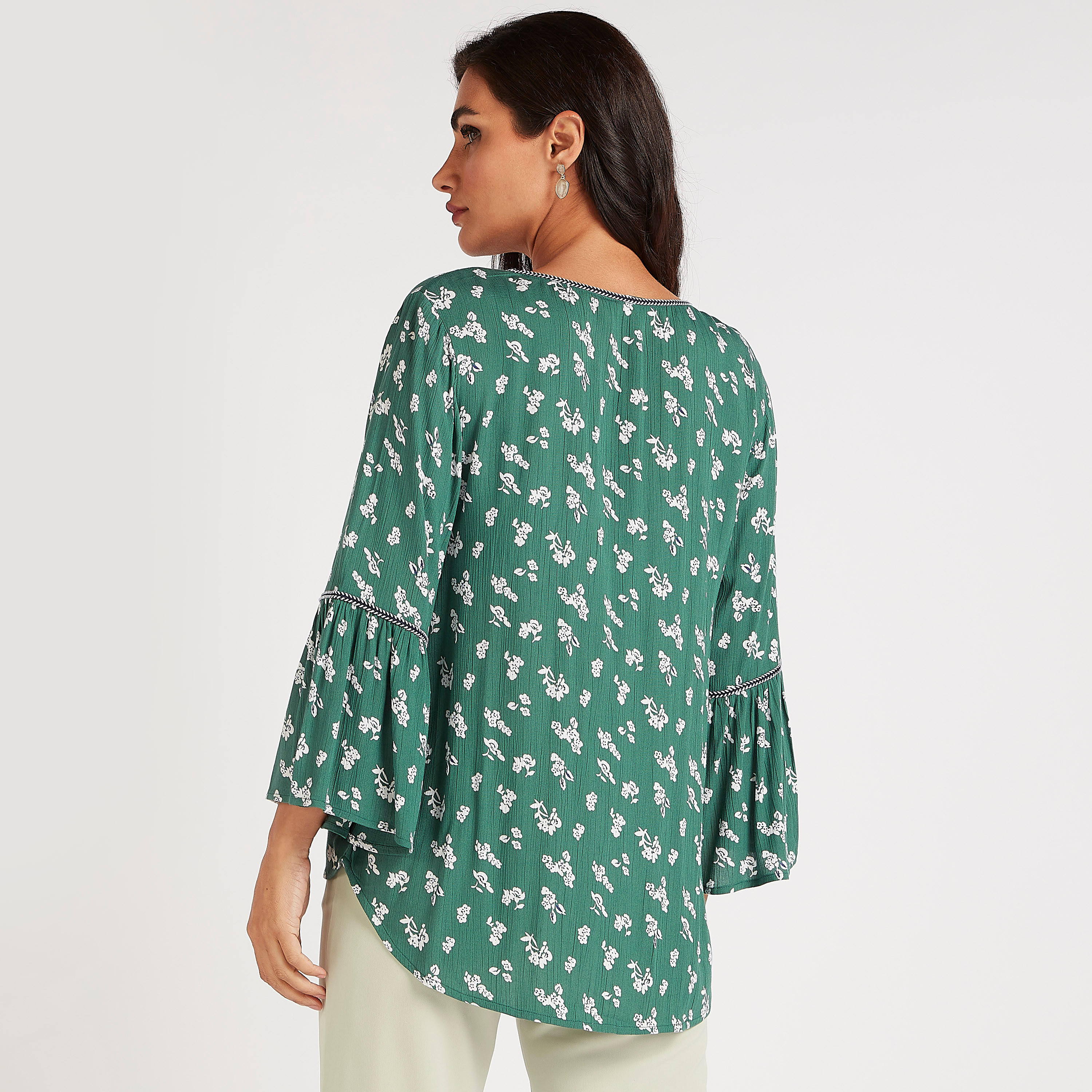 بلوزة مطرّزة بأكمام واسعة وربطة عنق-women-clothing-shirtsandblouses-blouses-image-3