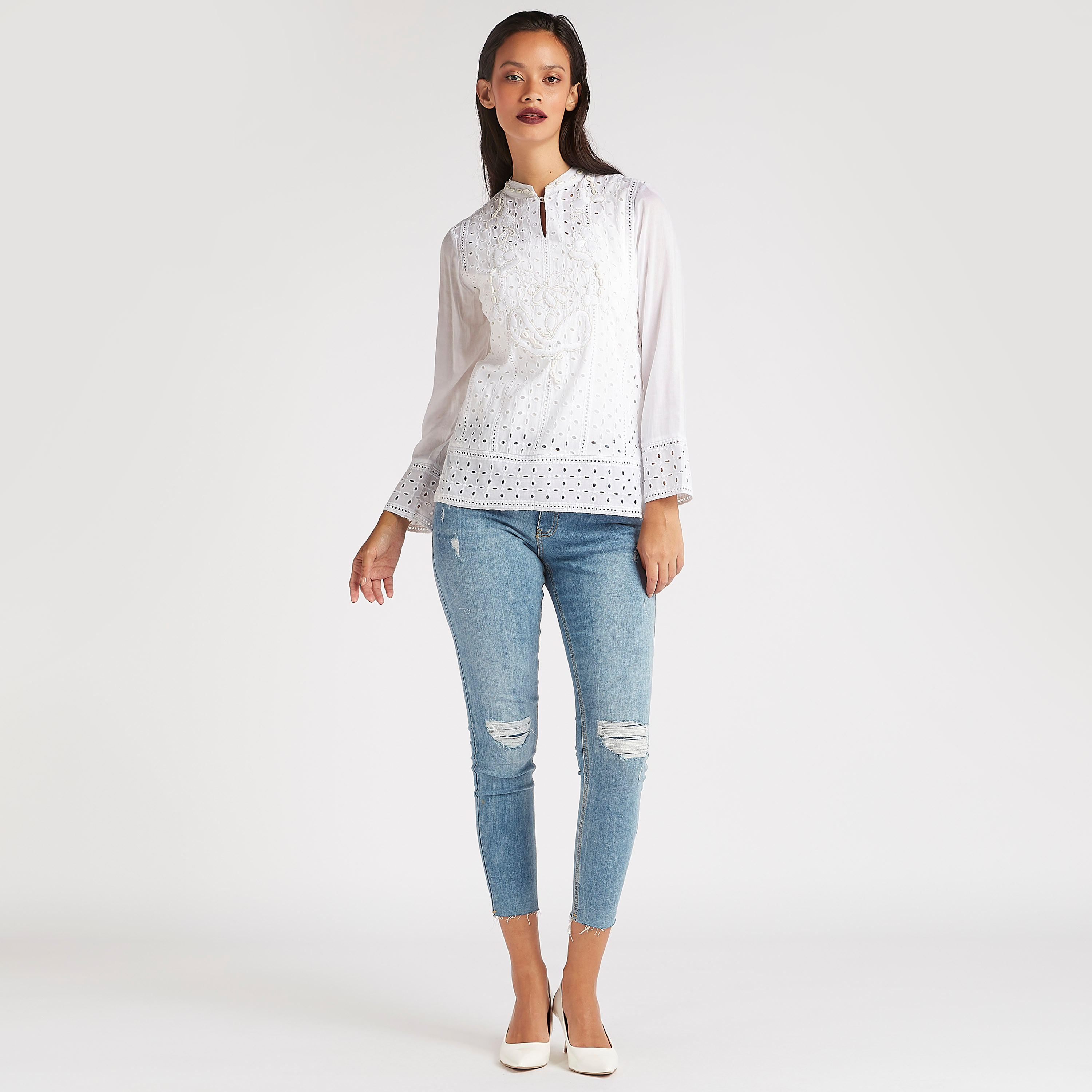 بلوزة مزيّنة بياقة عالية وأكمام طويلة-women-clothing-shirtsandblouses-blouses-image-3