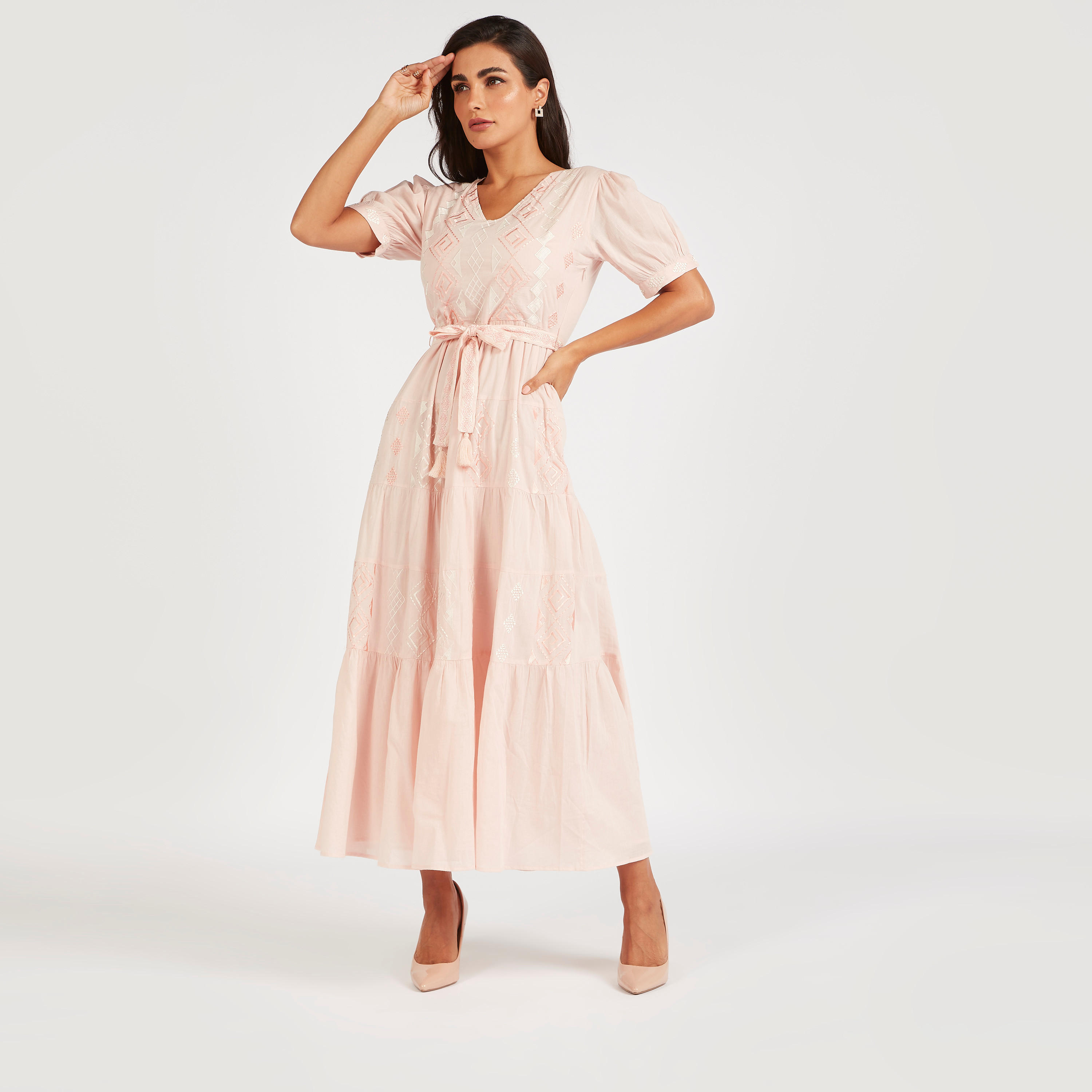 فستان ميدي إيه لاين مطرّز بحزام وأكمام منفوخة-women-clothing-dresses-image-7