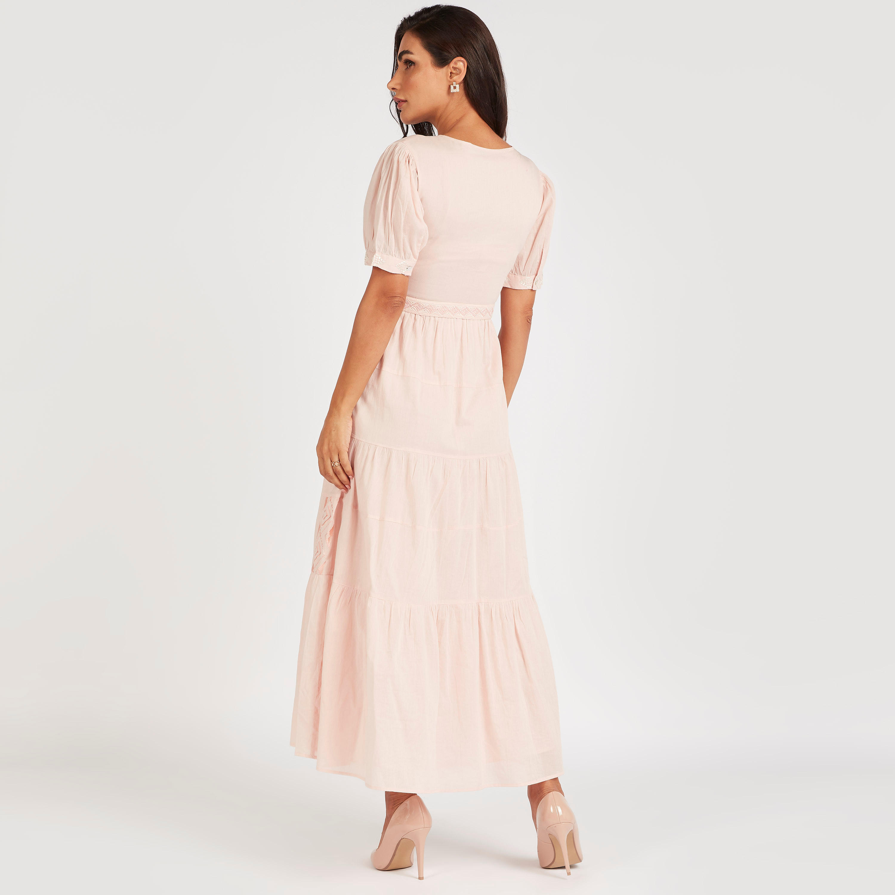فستان ميدي إيه لاين مطرّز بحزام وأكمام منفوخة-women-clothing-dresses-image-5