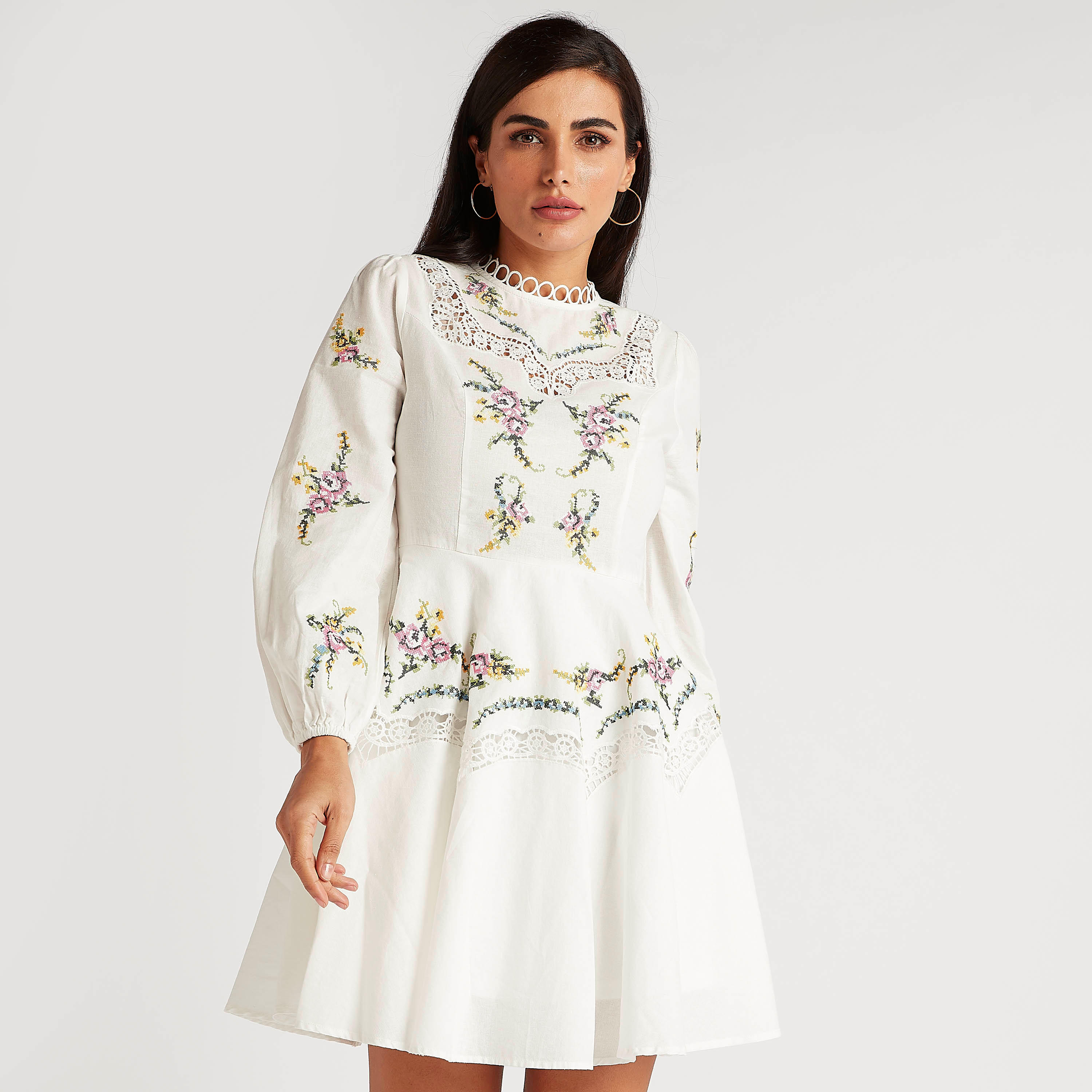 فستان إيه لاين مطرّز بأكمام طويلة منفوخة-women-clothing-dresses-image-1
