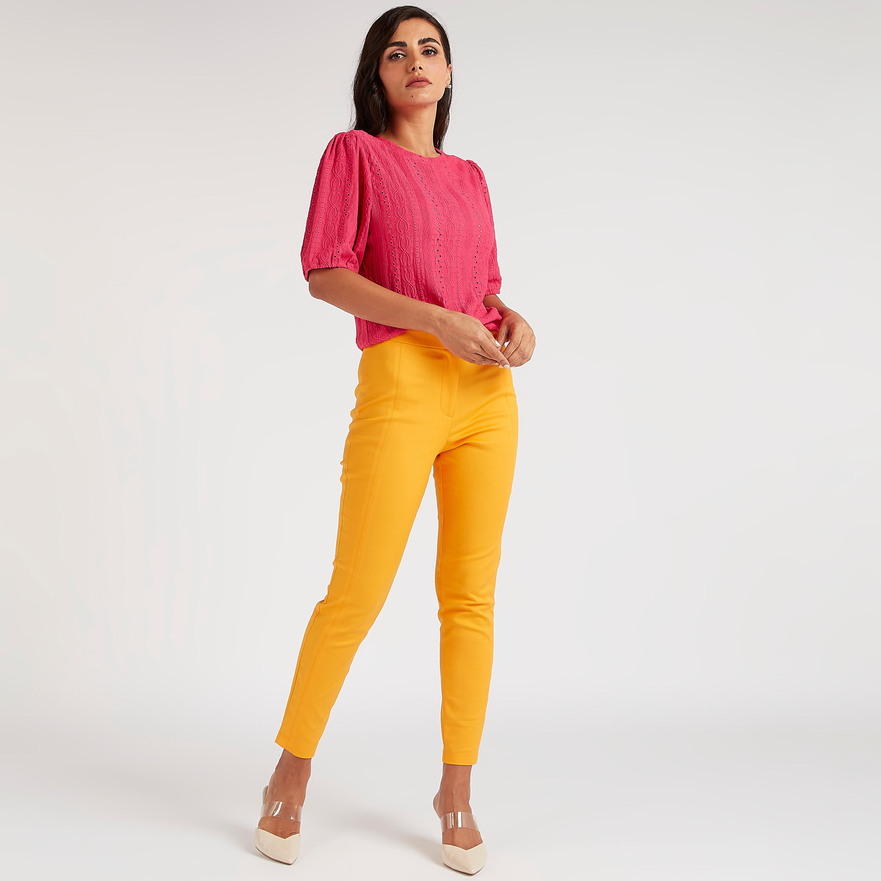 بنطلون سادة بقصّة سليم وخصر متوسط الارتفاع وسحاب إغلاق-women-clothing-bottoms-trousers-image-4