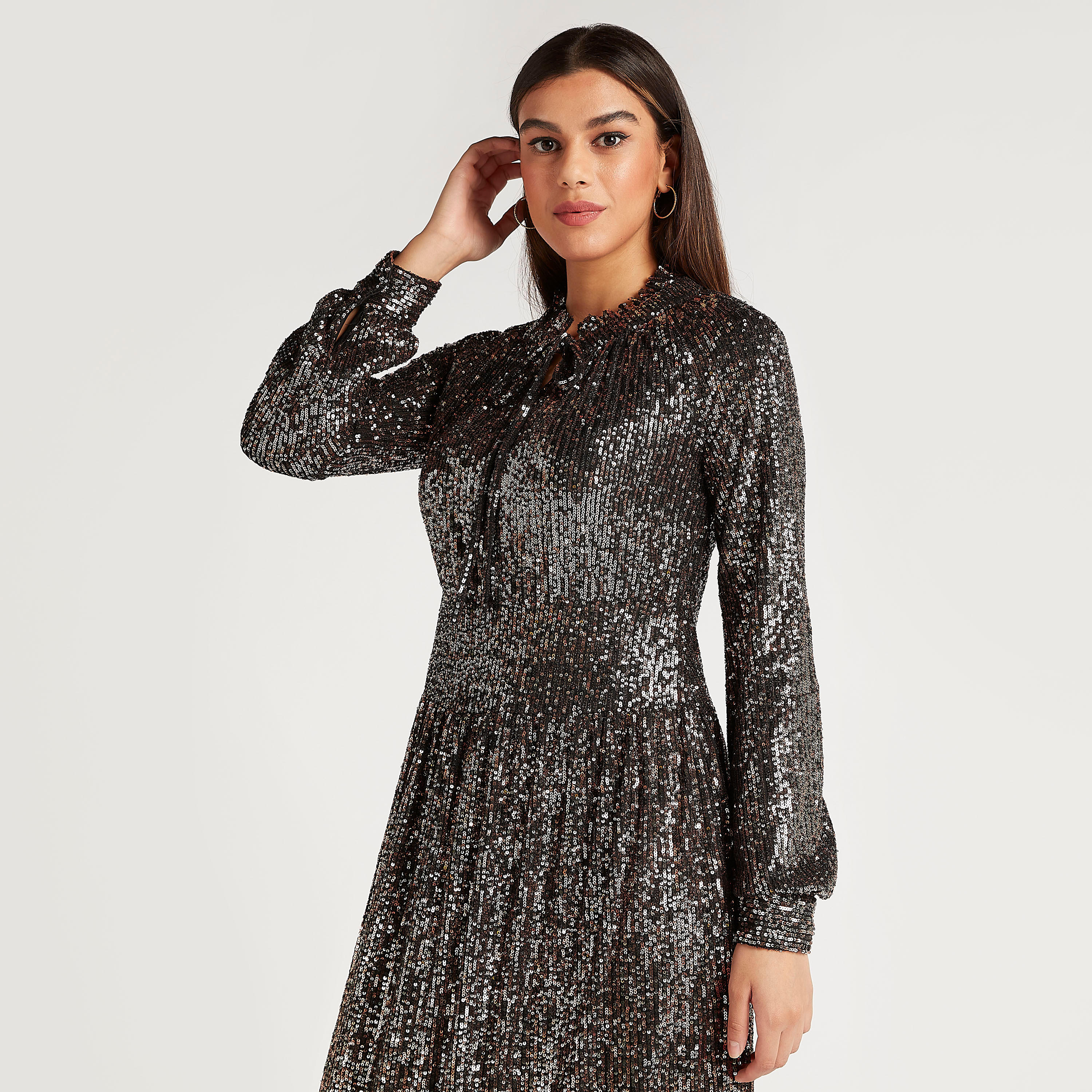 فستان إيه لاين ميدي مزيّن بأكمام قصيرة وربطة عنق-women-clothing-dresses-image-6