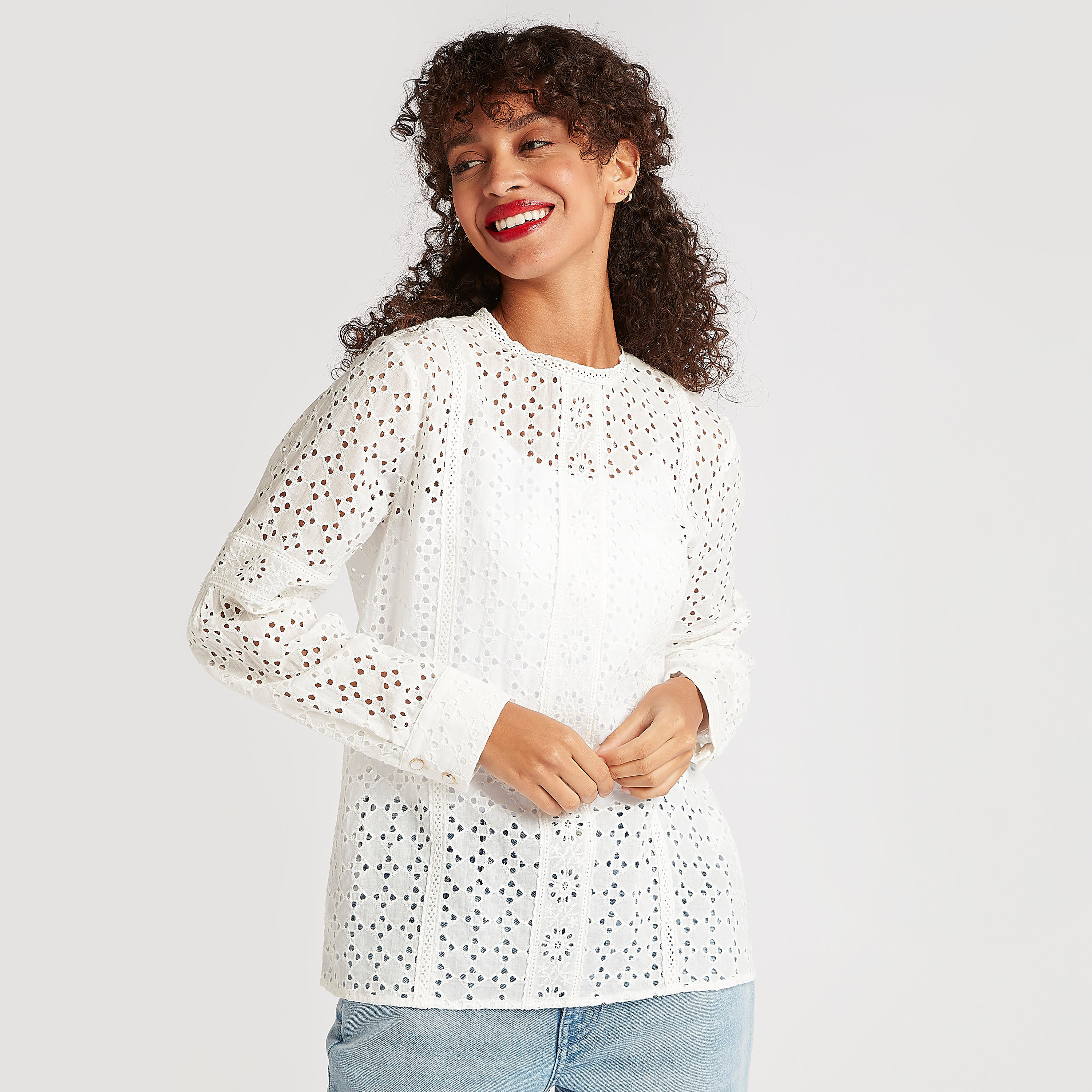 بلوزة بارزة الملمس بياقة ضيّقة وأكمام طويلة-women-clothing-shirtsandblouses-blouses-image-1
