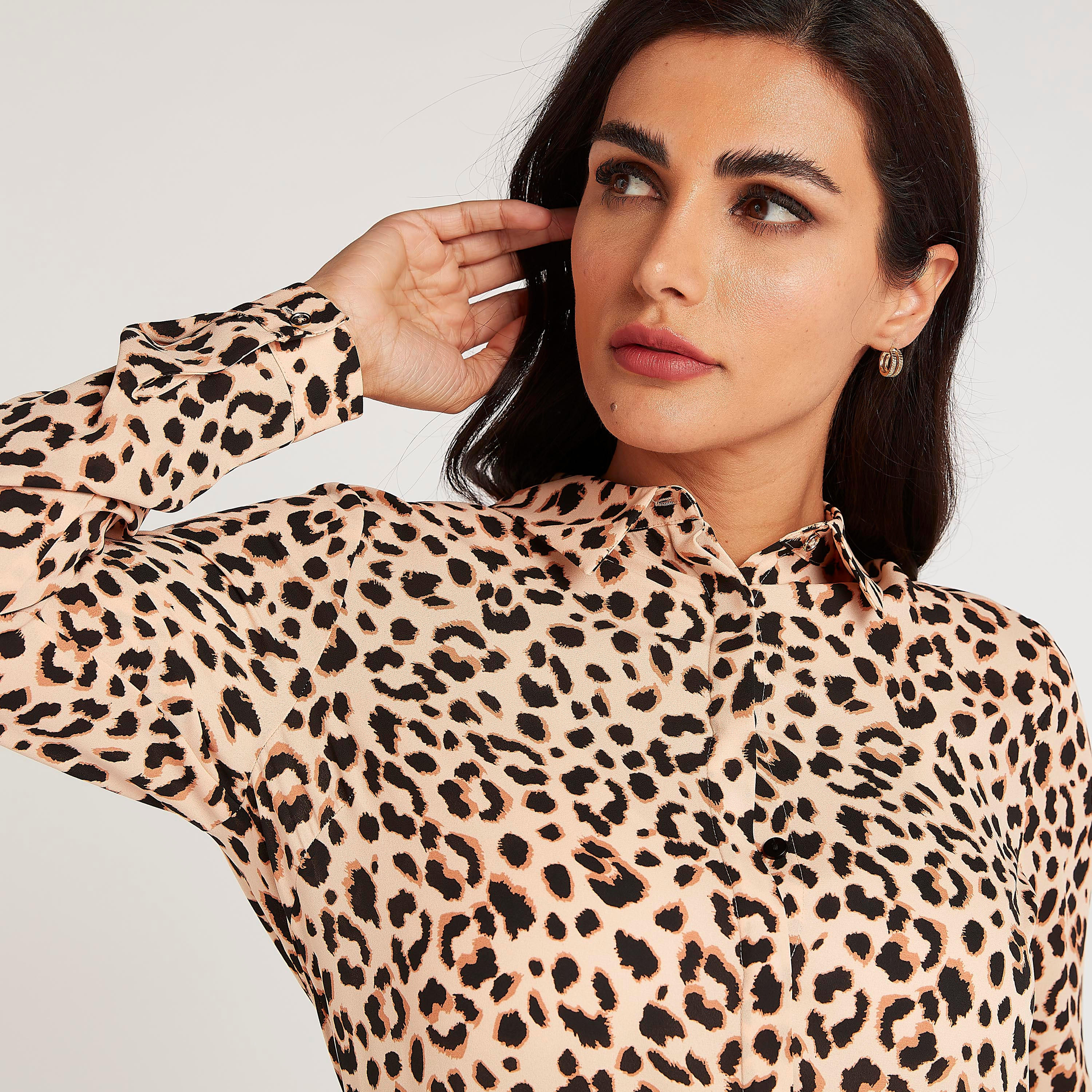 قميص بأكمام طويلة وطبعات حيوانات-women-clothing-shirtsandblouses-shirts-image-1