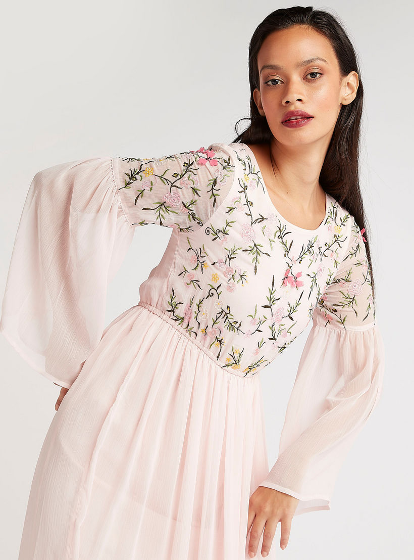 فستان إيه لاين طويل مطرّز بأكمام واسعة-women-clothing-dresses-image-2
