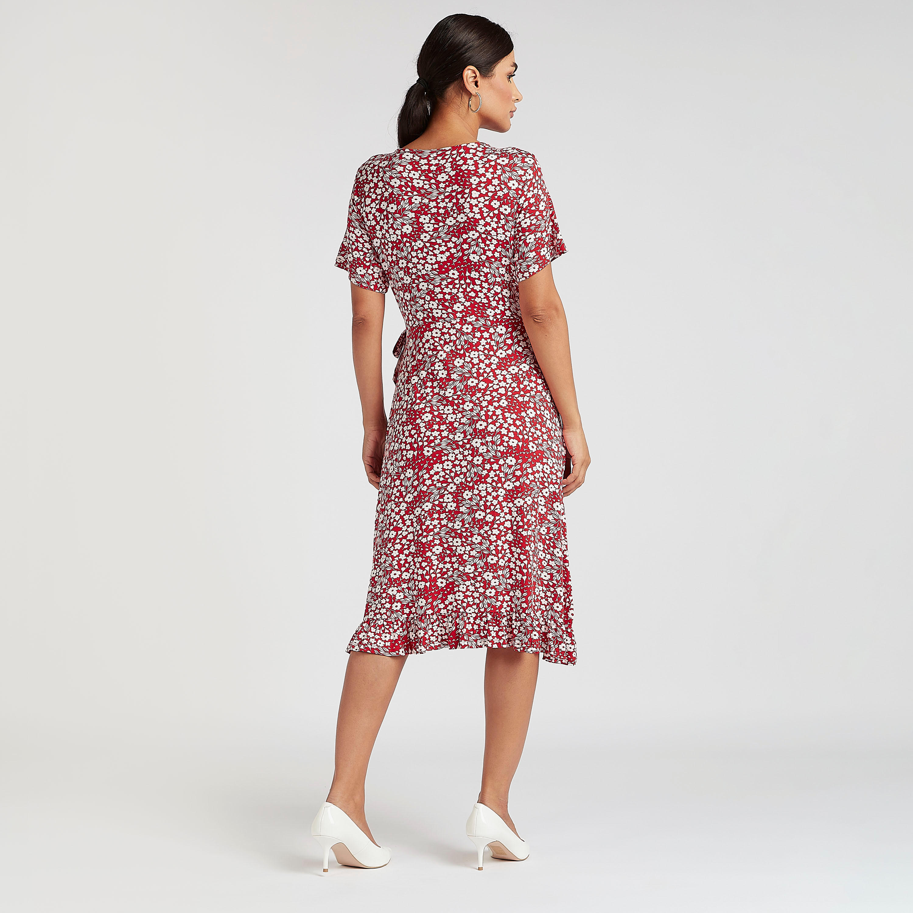 فستان ملفوف ميدي بطبعات أزهار وأطراف بكشكشة-women-clothing-dresses-image-4