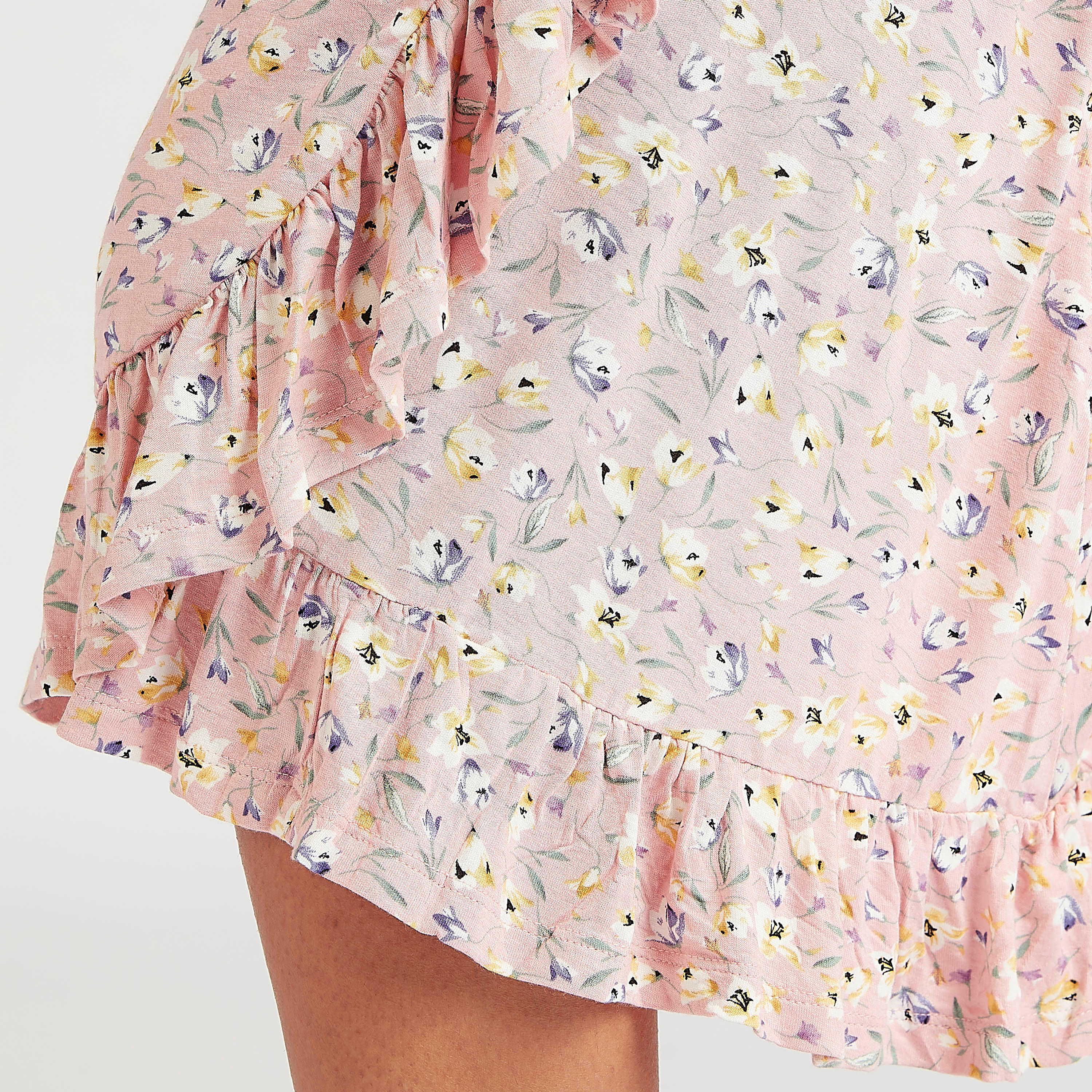 فستان ملفوف ميدي إيه لاين بطبعات أزهار وأكمام قصيرة وكشكشة-women-clothing-dresses-image-5