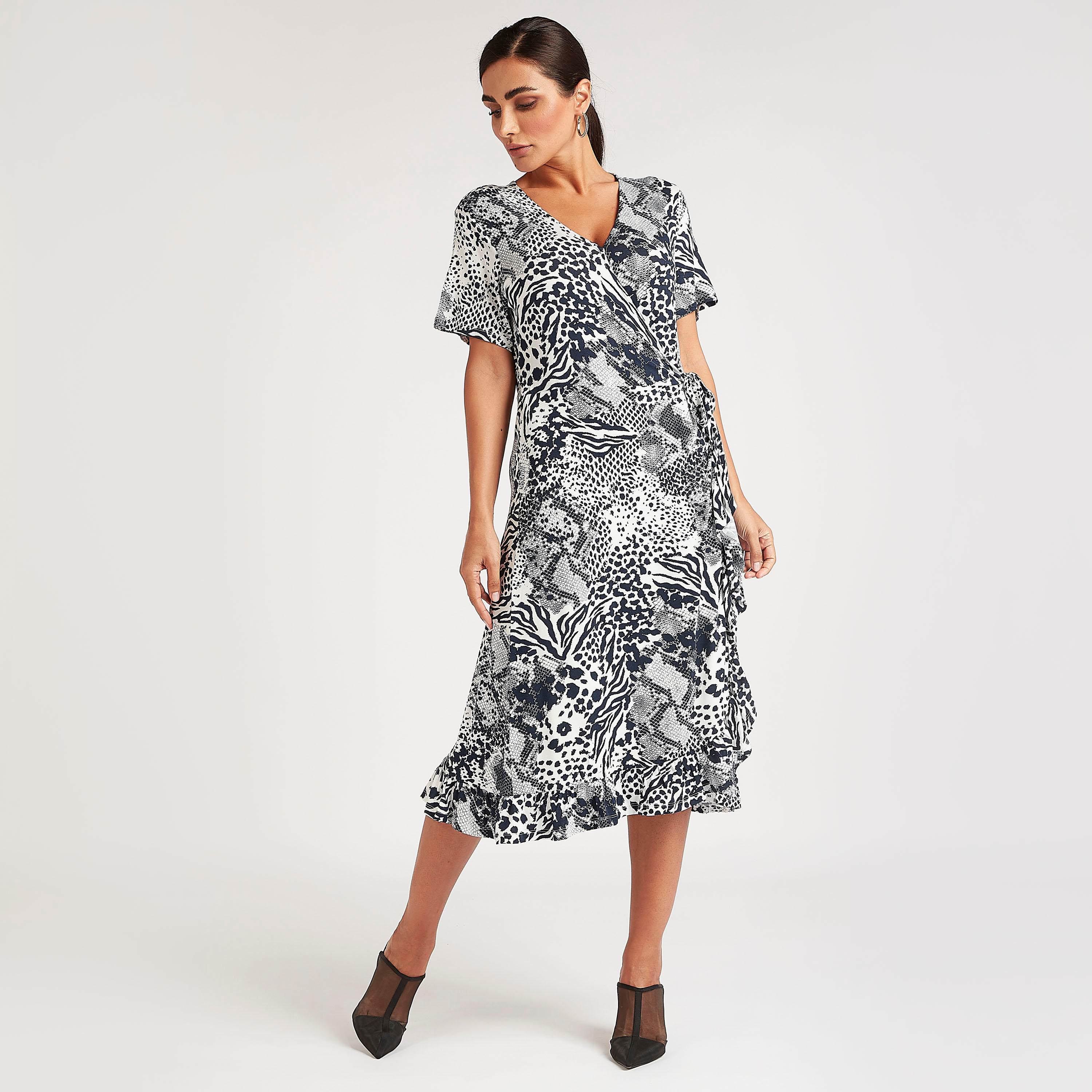 فستان ميدي ملفوف بطبعات حيوانات وأكمام قصيرة-women-clothing-dresses-image-2
