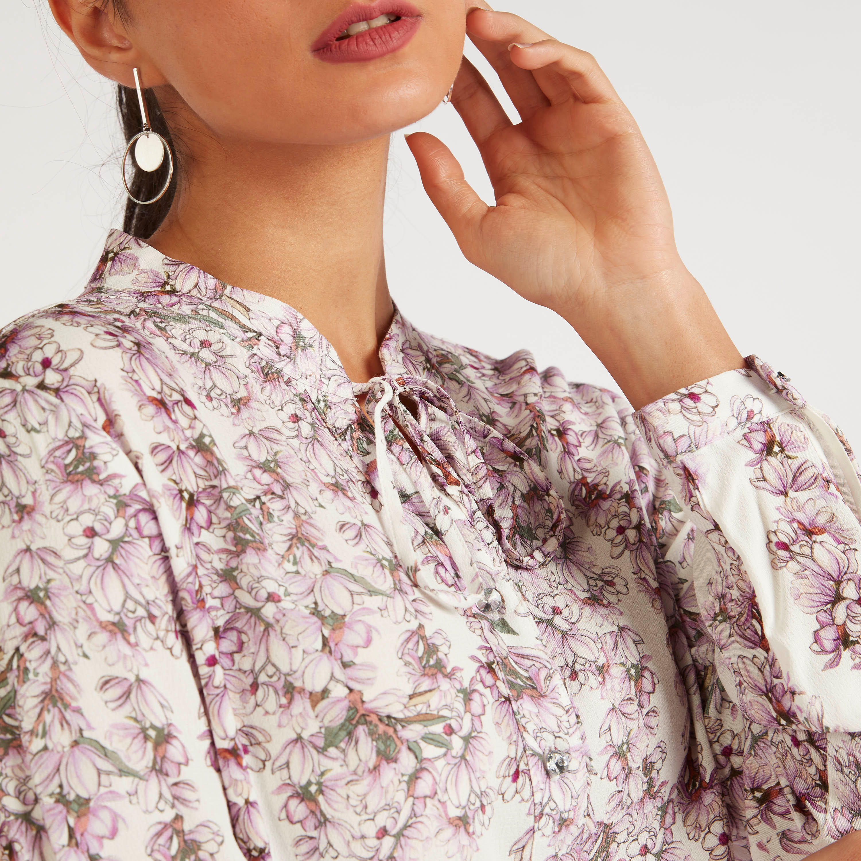 بلوزة بياقة ماندارين وأكمام طويلة وطبعات زهرية-women-clothing-shirtsandblouses-blouses-image-6