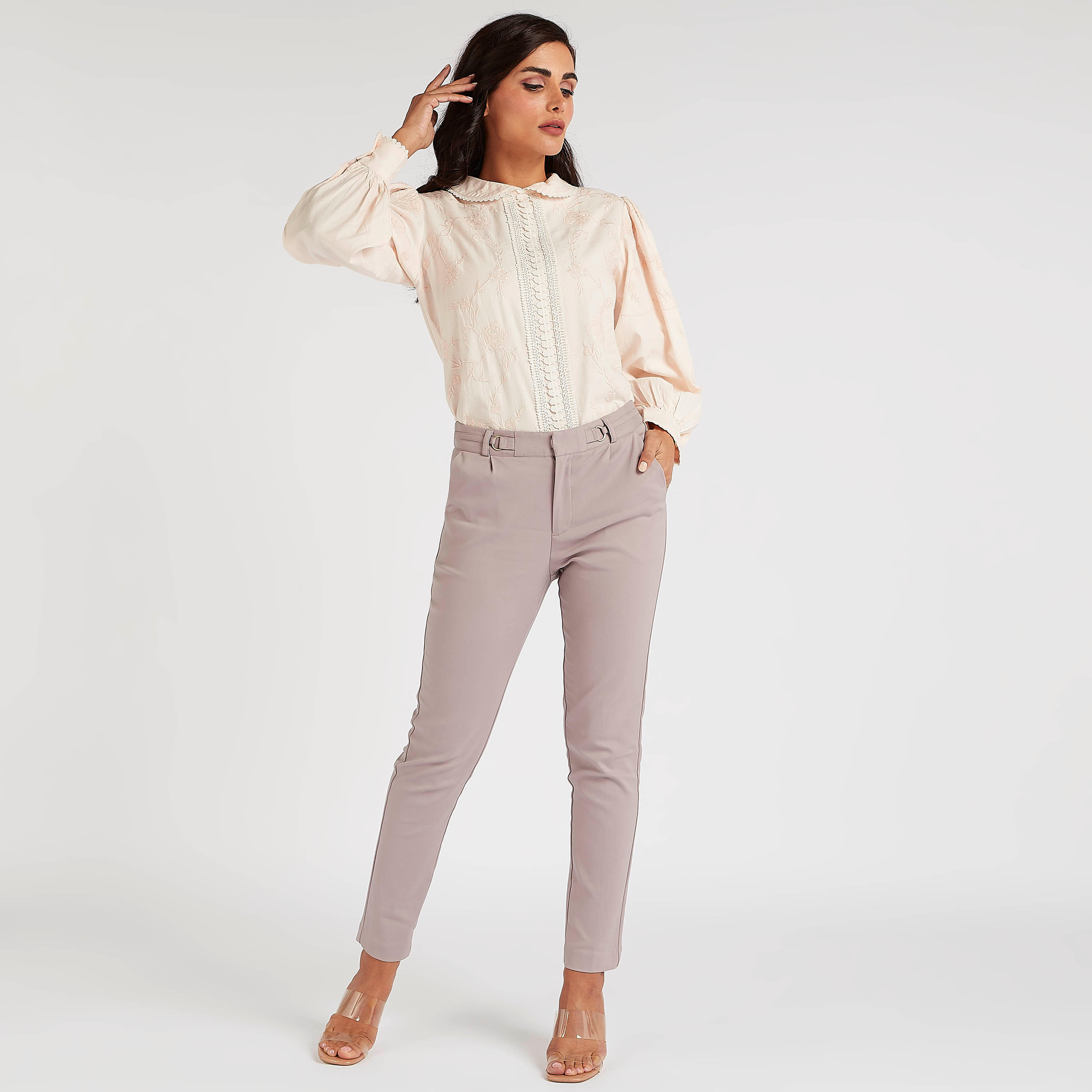قميص مطرّز بياقة بيتر بان وأكمام طويلة-women-clothing-shirtsandblouses-shirts-image-2