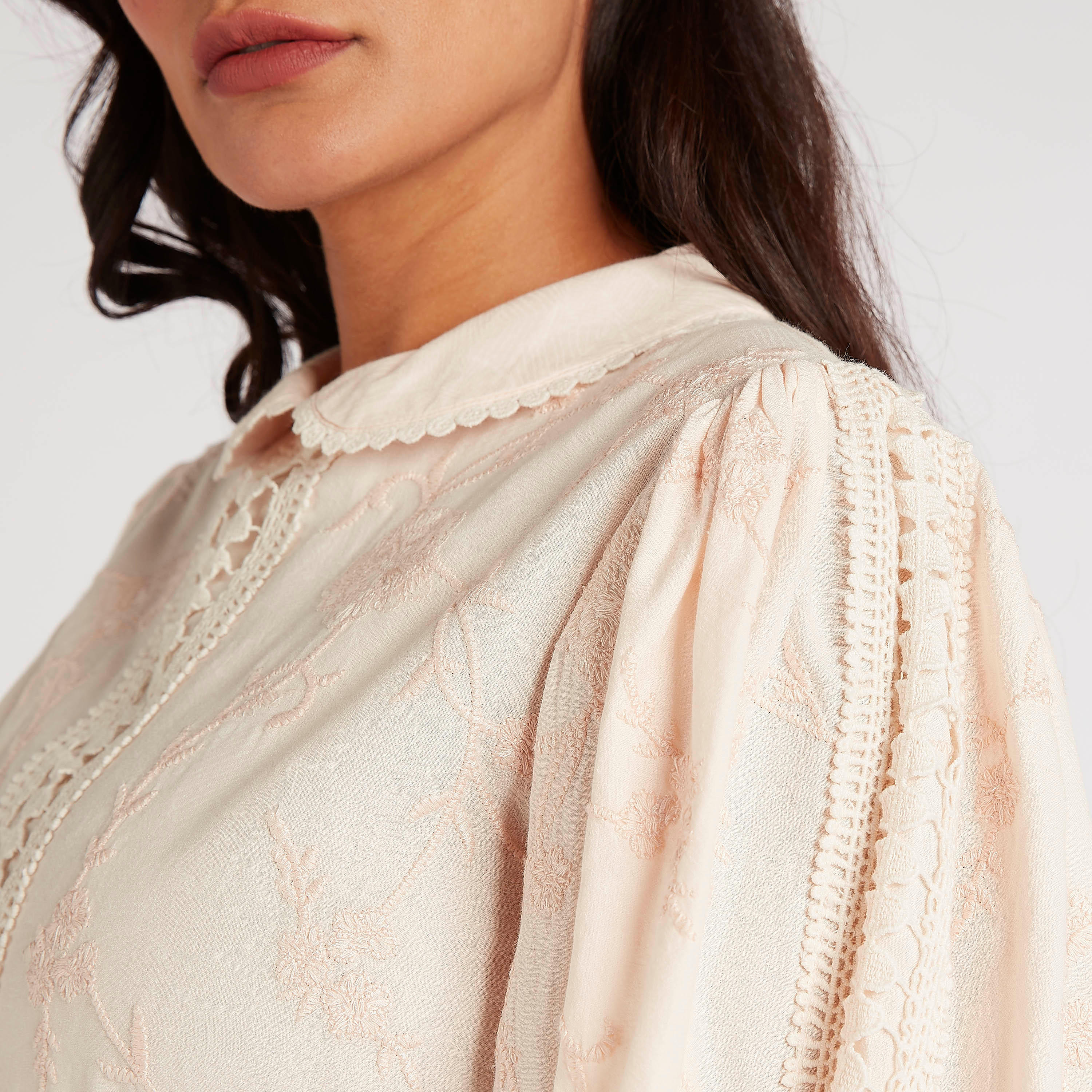 قميص مطرّز بياقة بيتر بان وأكمام طويلة-women-clothing-shirtsandblouses-shirts-image-5