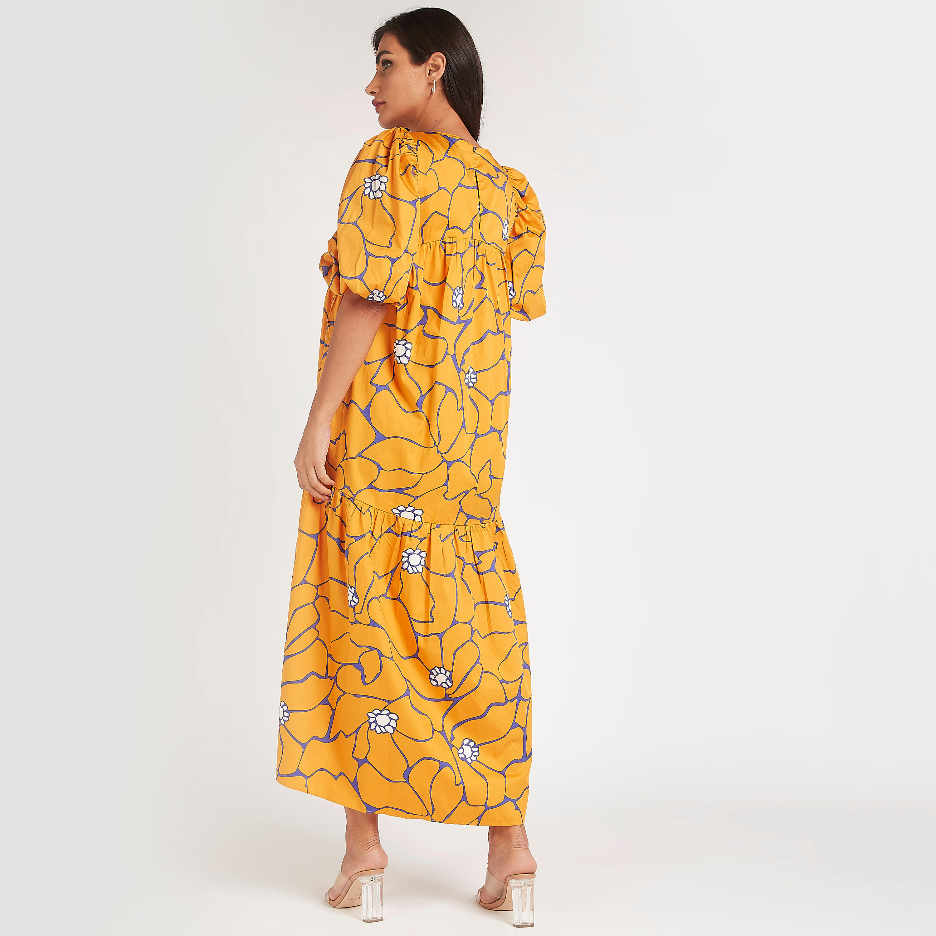 فستان ميدي إيه لاين متعدّد الطبقات بطبعات أزهار وأكمام منفوخة-women-clothing-dresses-image-4