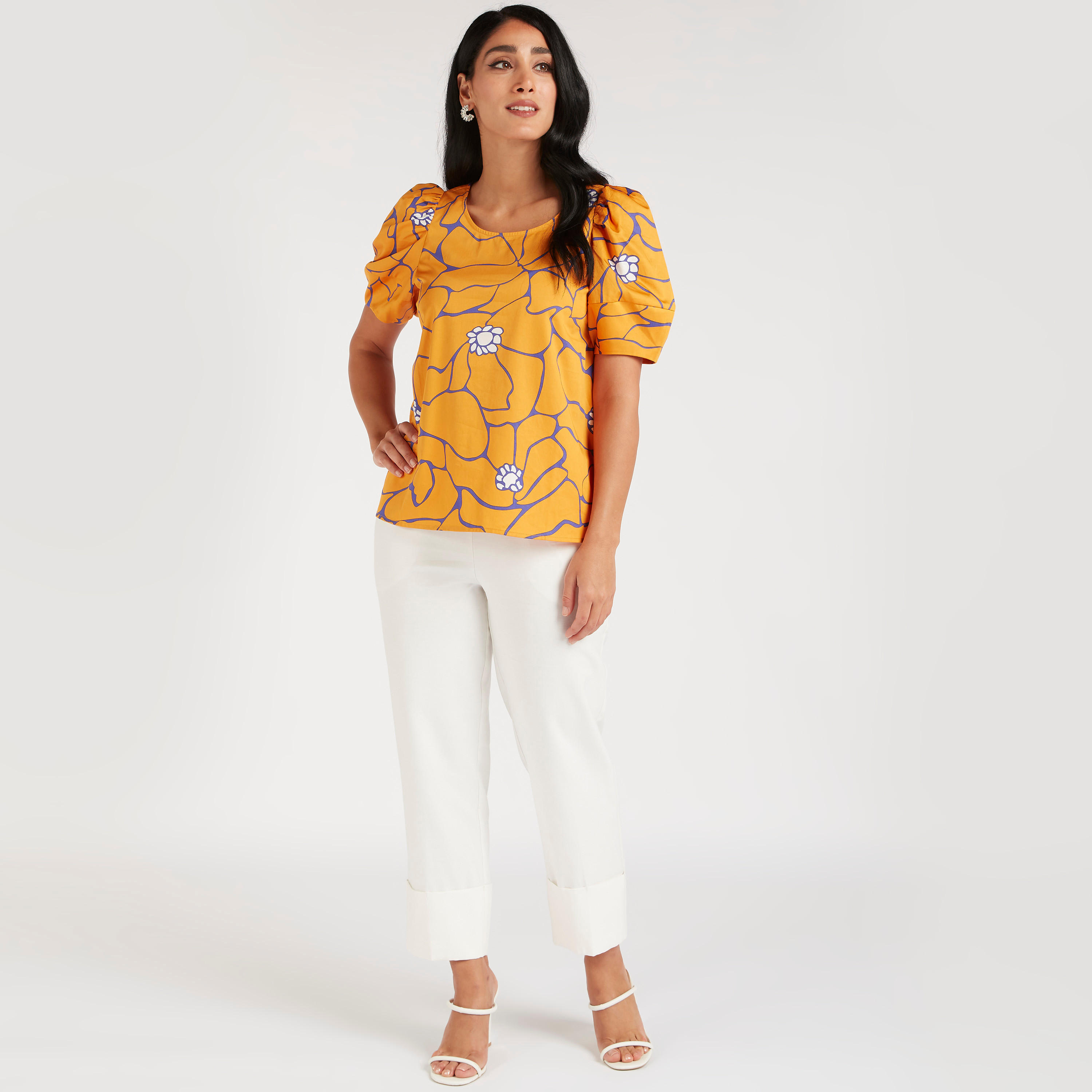 بلوزة بياقة ضيّقة وأكمام منفوخة-women-clothing-shirtsandblouses-blouses-image-4