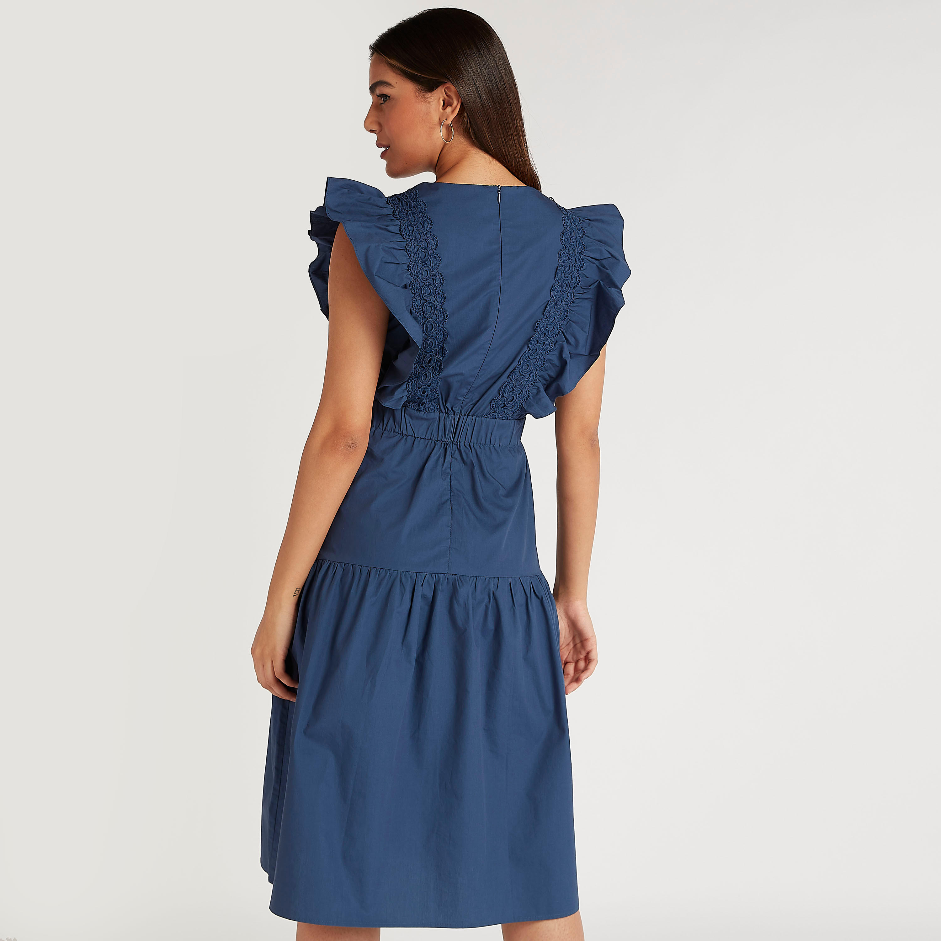 فستان إيه لاين ميدي بأكمام كاب وتفاصيل دانتيل-women-clothing-dresses-image-4