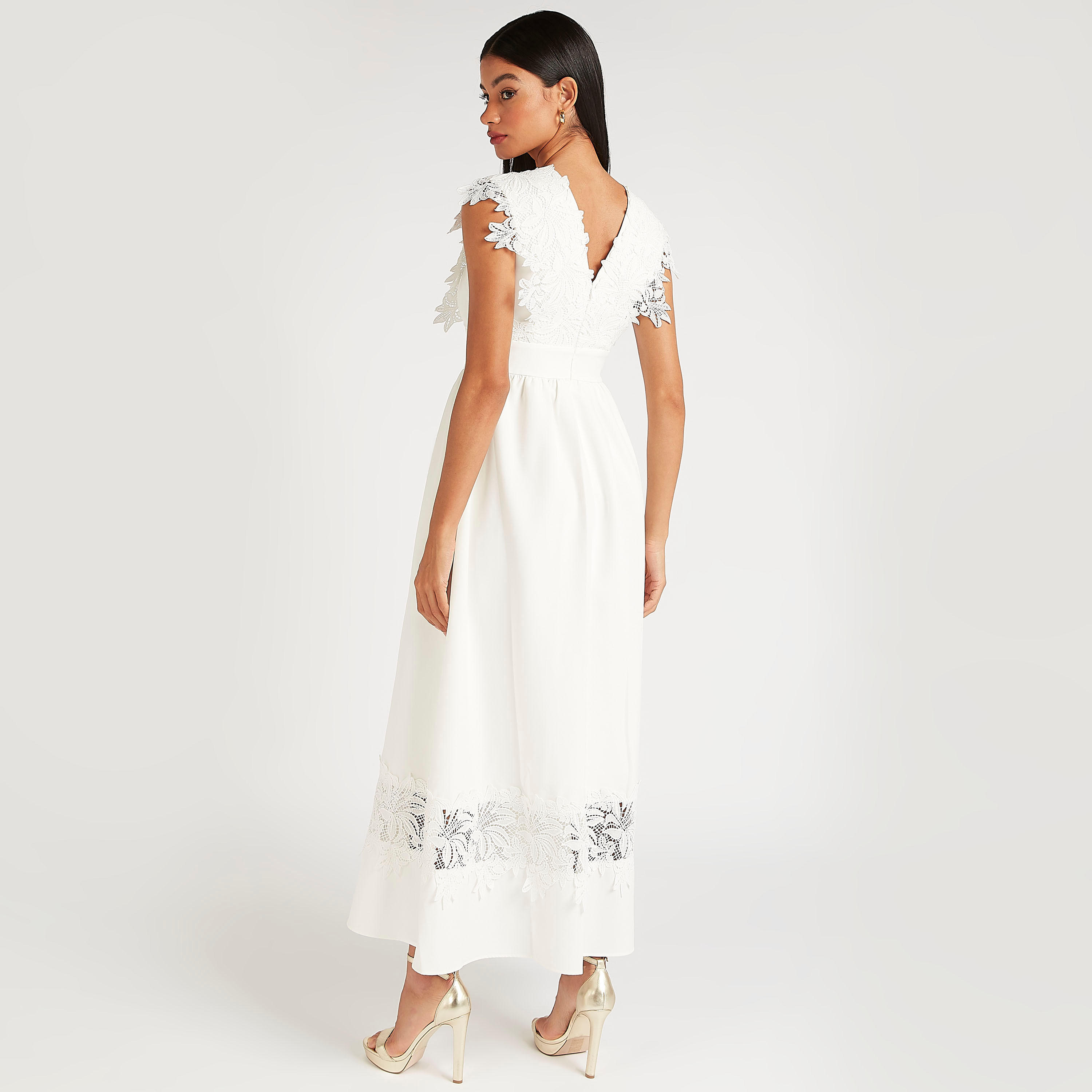 فستان إيه لاين مزيّن طويل بياقة V وجيوب من آيكونيك-women-clothing-dresses-image-5