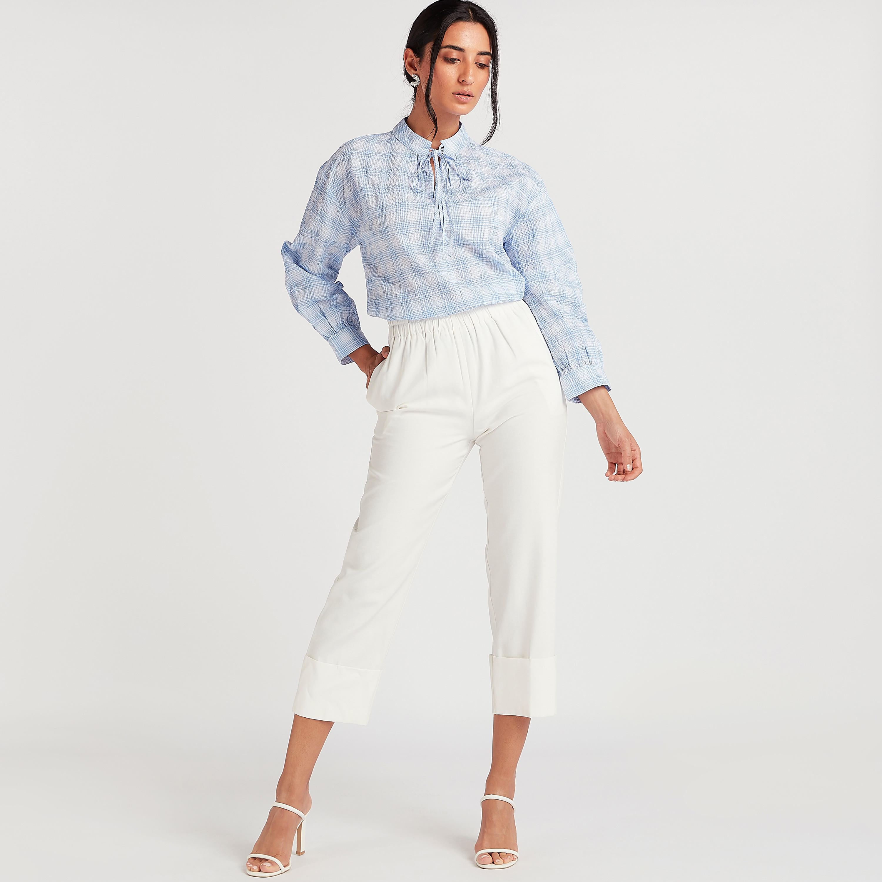 بلوزة كاروهات بياقة عادية وأكمام طويلة وأربطة-women-clothing-shirtsandblouses-blouses-image-2