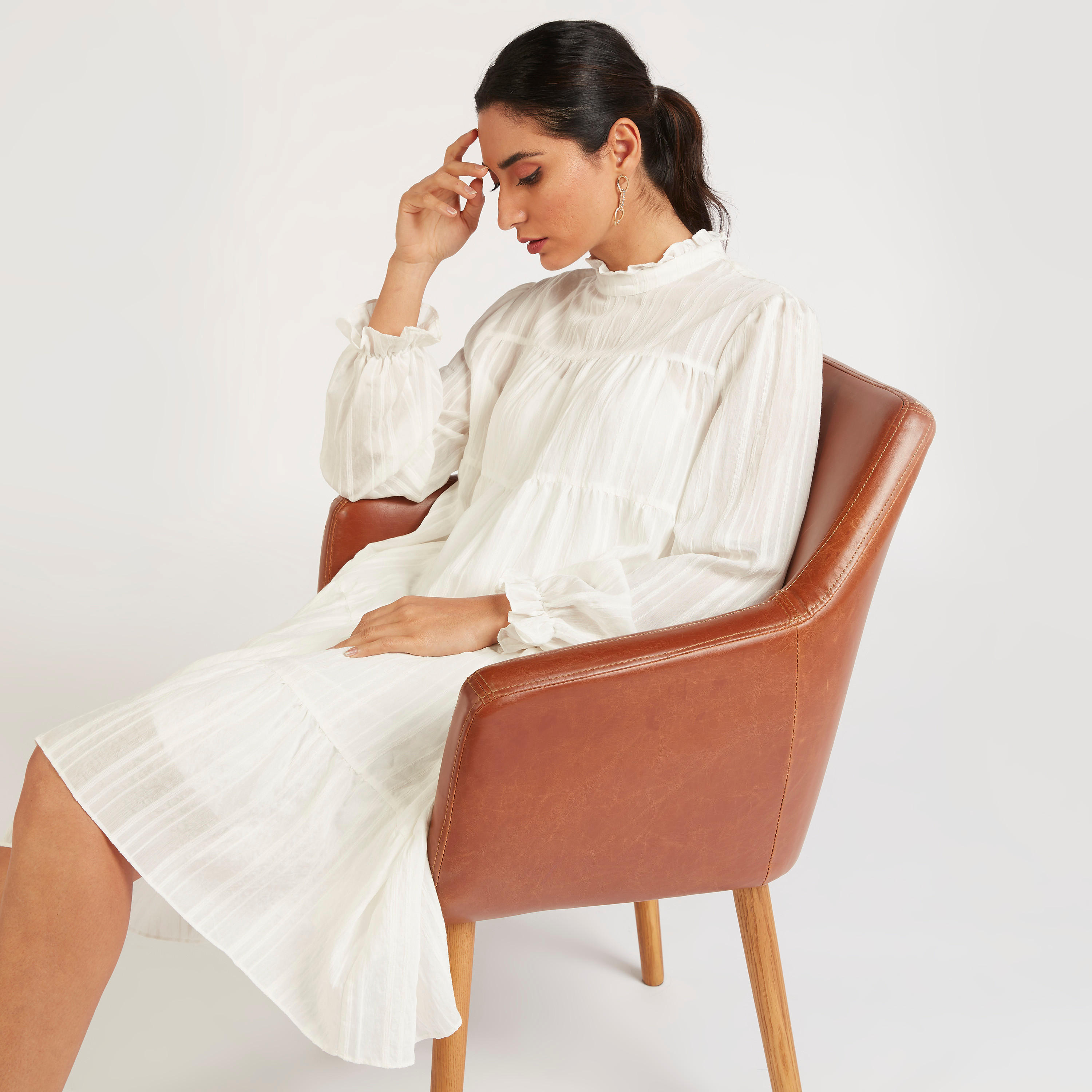 فستان بارز الملمس بياقة كشكش عالية وجيوب-women-clothing-dresses-image-1