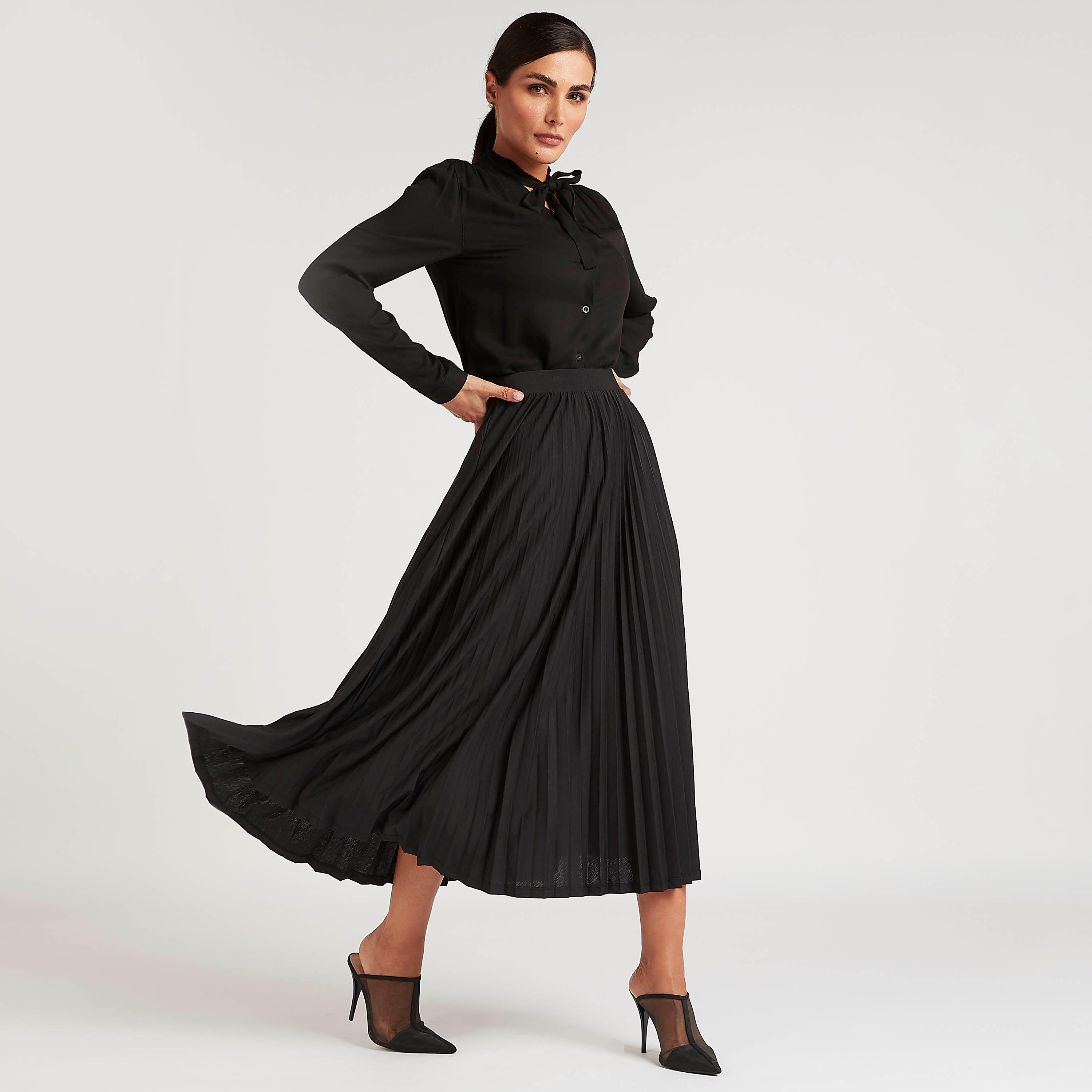 تنورة إيه لاين ميدي بكشكشة وخصر مطّاطي-women-clothing-bottoms-skirts-image-2