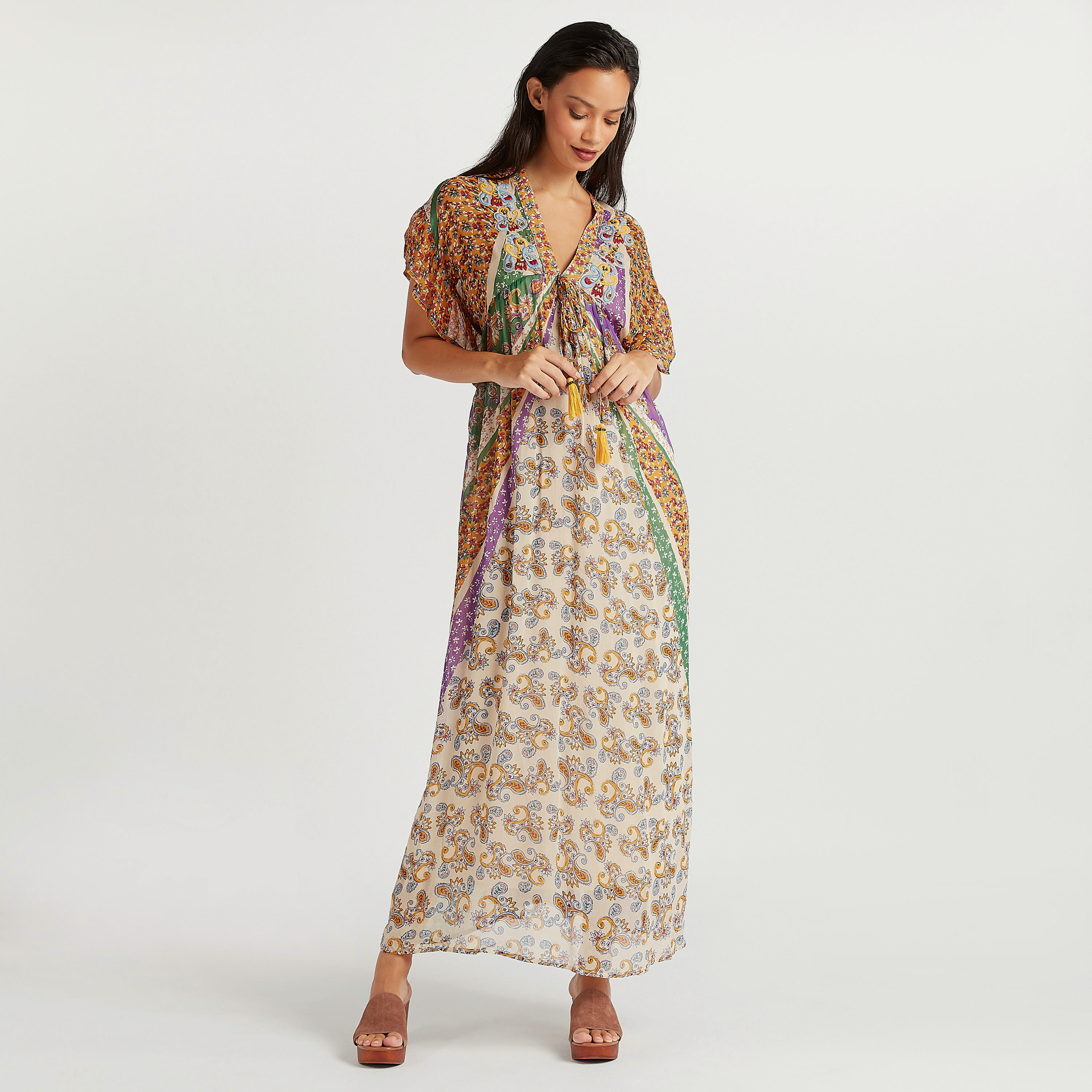 فستان إيه لاين طويل بياقة v وأكمام واسعة-women-clothing-dresses-image-1