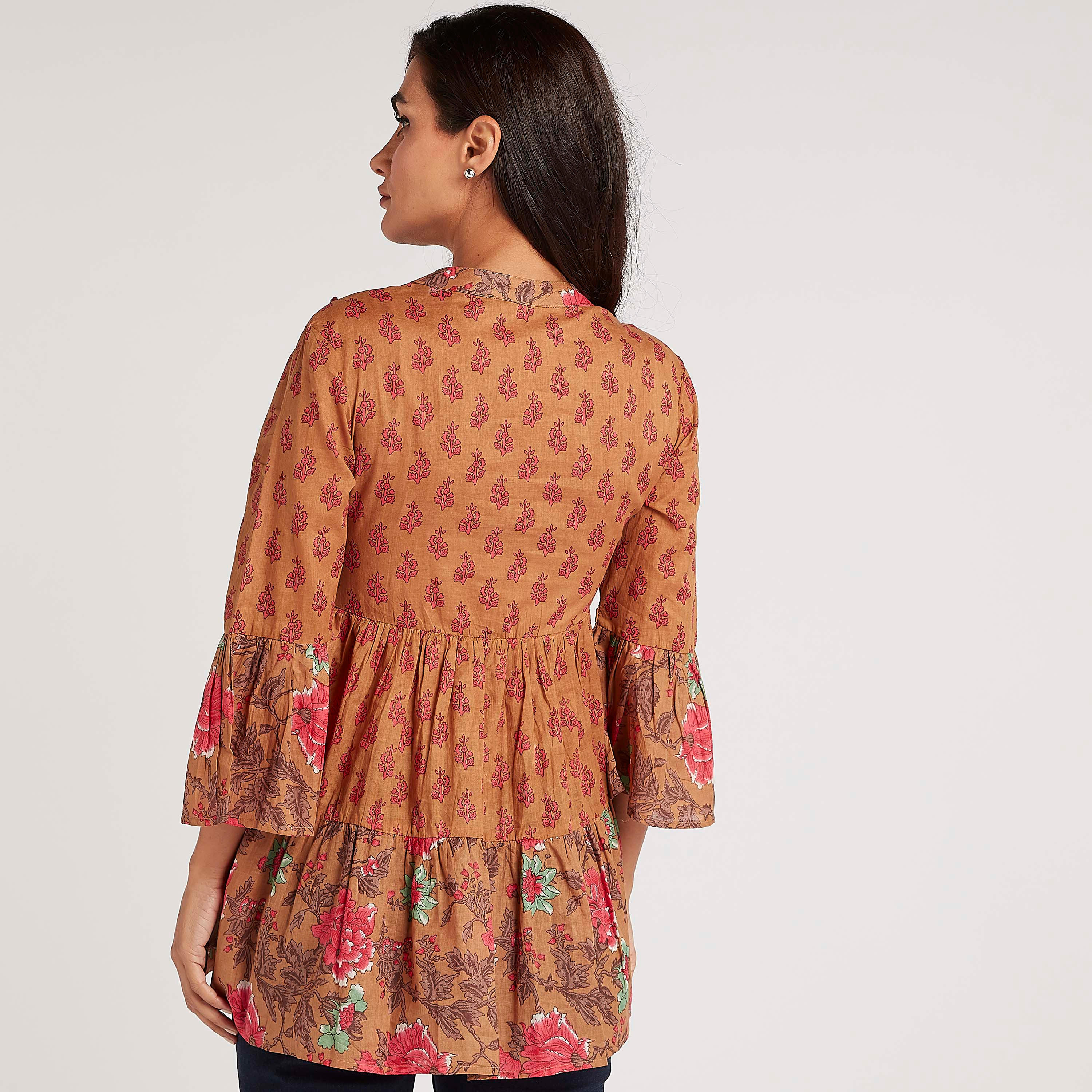 بلوزة مطرّزة بأكمام واسعة وياقة بأربطة-women-clothing-shirtsandblouses-blouses-image-2