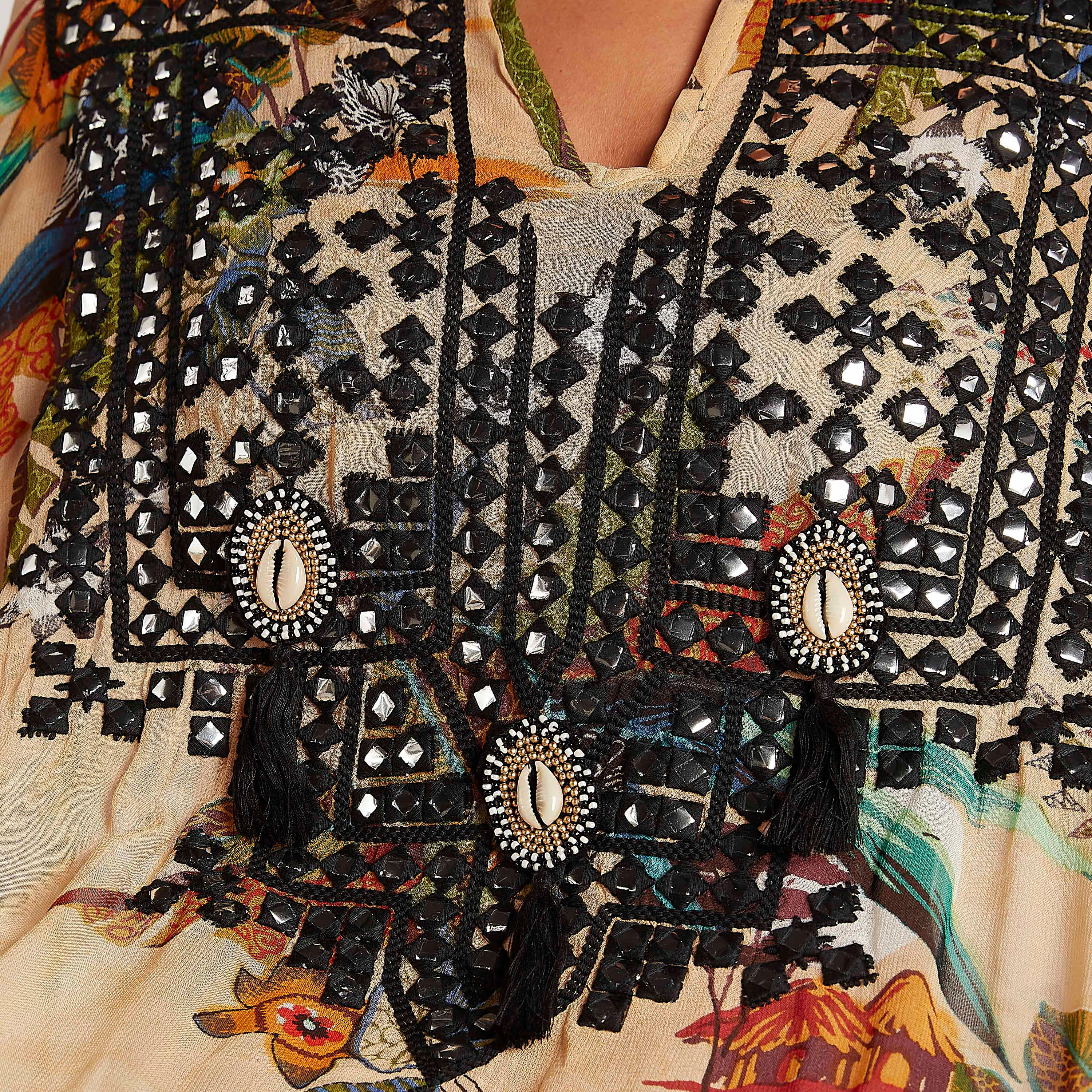 تونيك مزيّن بأكمام واسعة وياقة ماندرين-women-clothing-shirtsandblouses-blouses-image-6