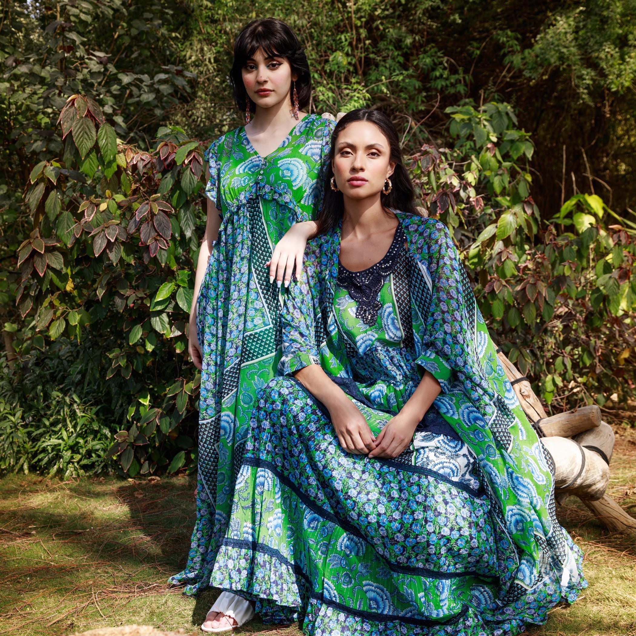 فستان طويل إيه لاين دون أكمام بياقة V وطبعات-women-clothing-dresses-image-1