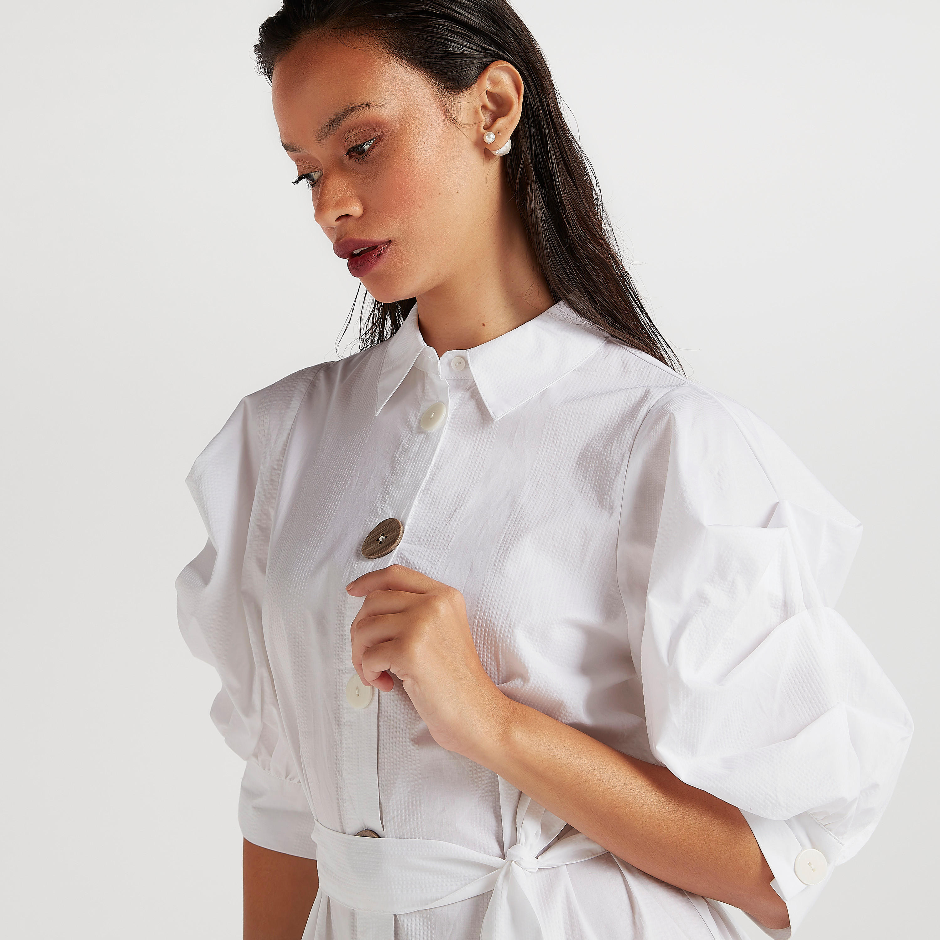 فستان قميص ميدي بارز الملمس بأكمام منفوخة-women-clothing-dresses-image-3