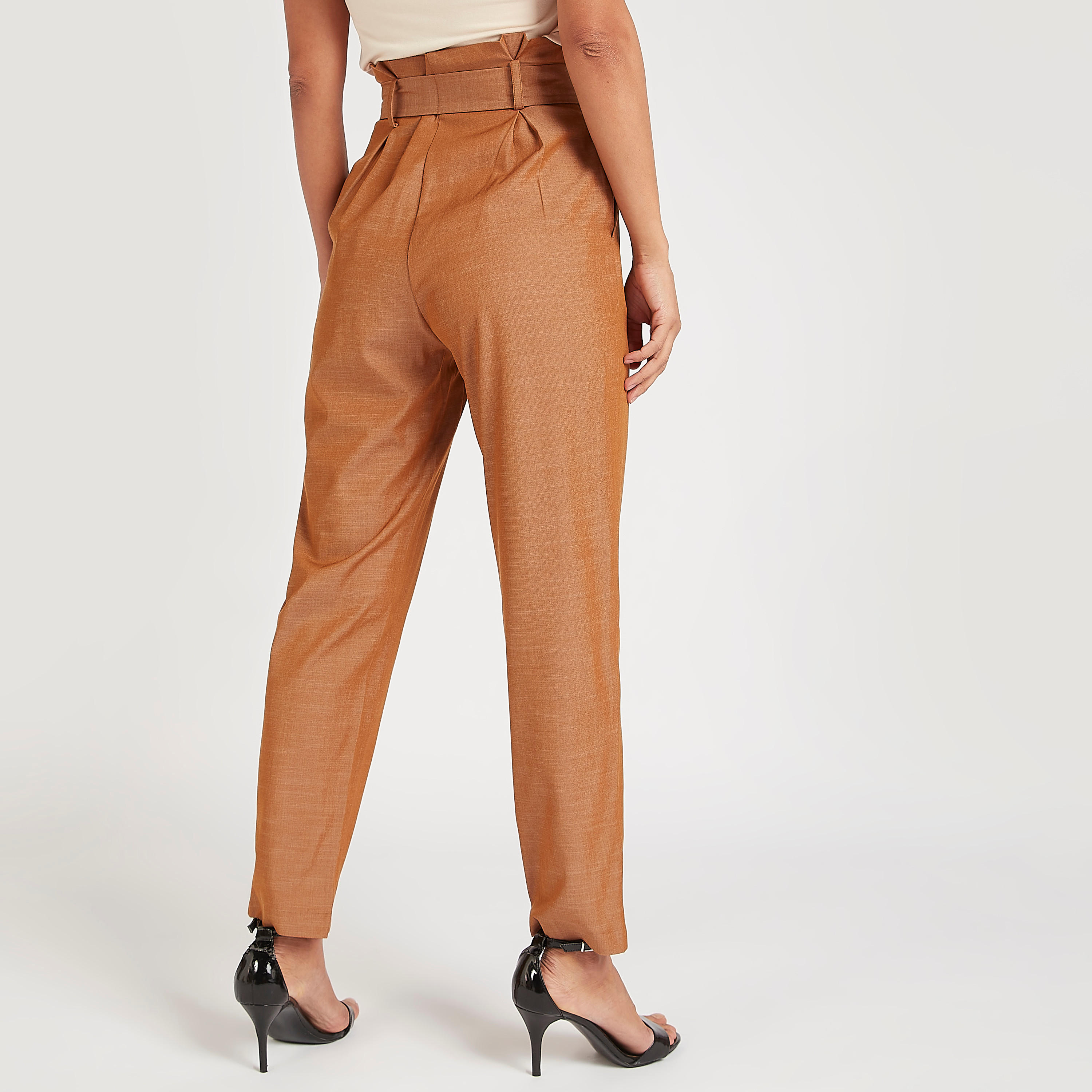 بنطلون سادة بخصر بيبر باج وحزام حلقة-women-clothing-bottoms-trousers-image-4