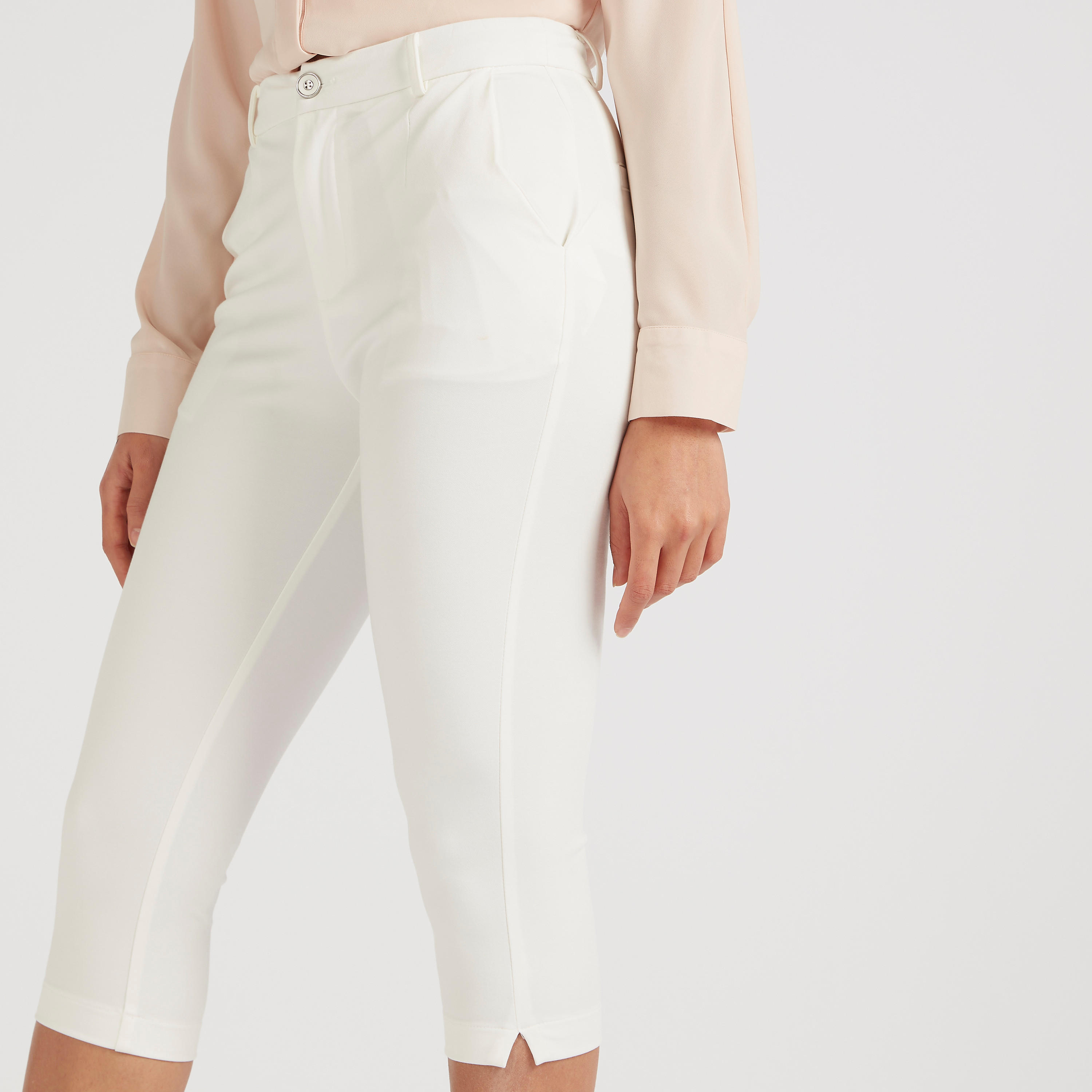 بنطلون قصير سادة بخصر متوسط الارتفاع وزر إغلاق-women-clothing-bottoms-trousers-image-1