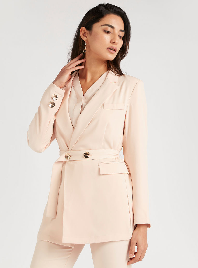 جاكيت بليزر سادة بجيوب بطيّة وأكمام طويلة-women-clothing-coatsandjackets-blazers-image-3